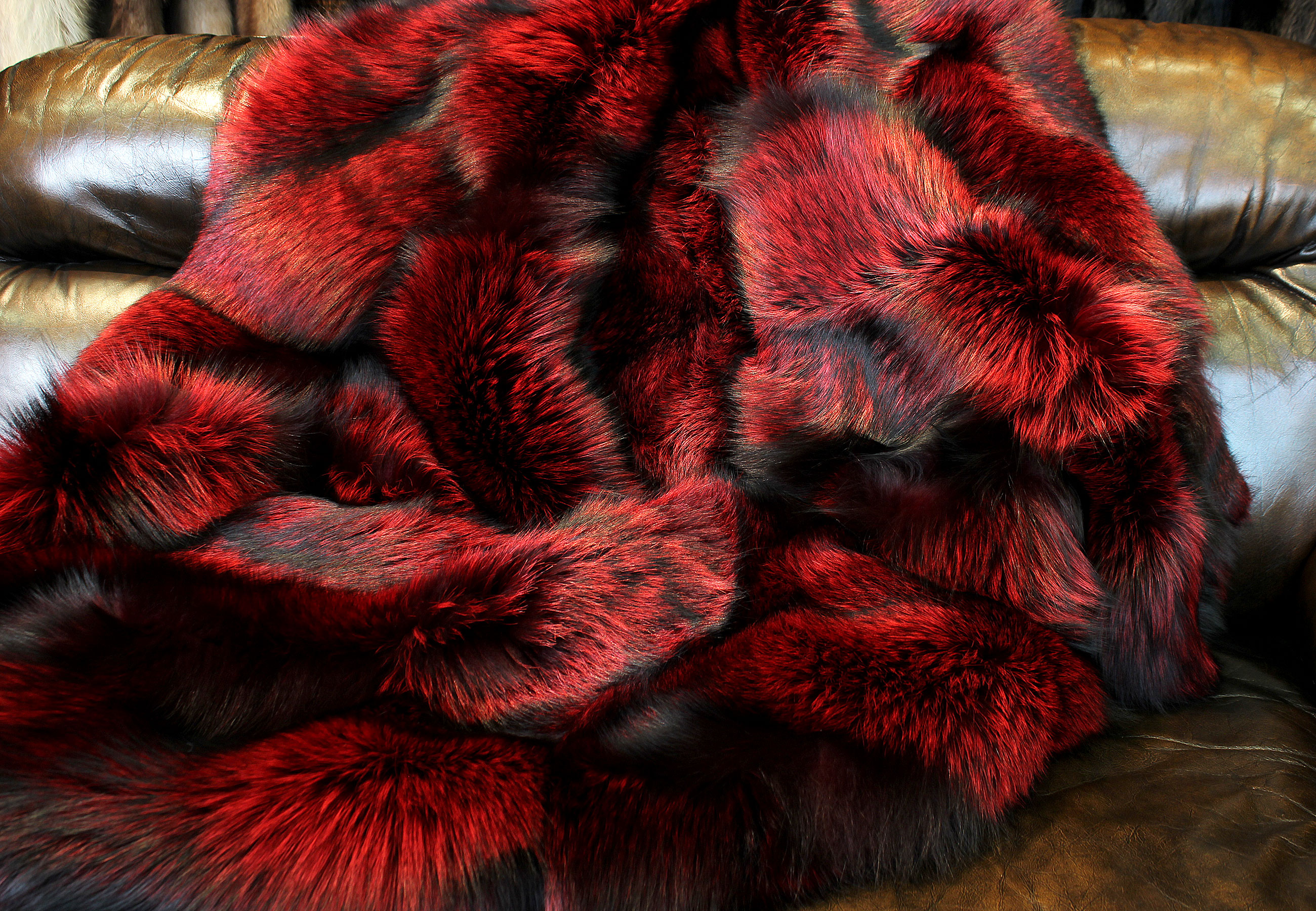 Silverfox Fur Blanket - Ferrari red