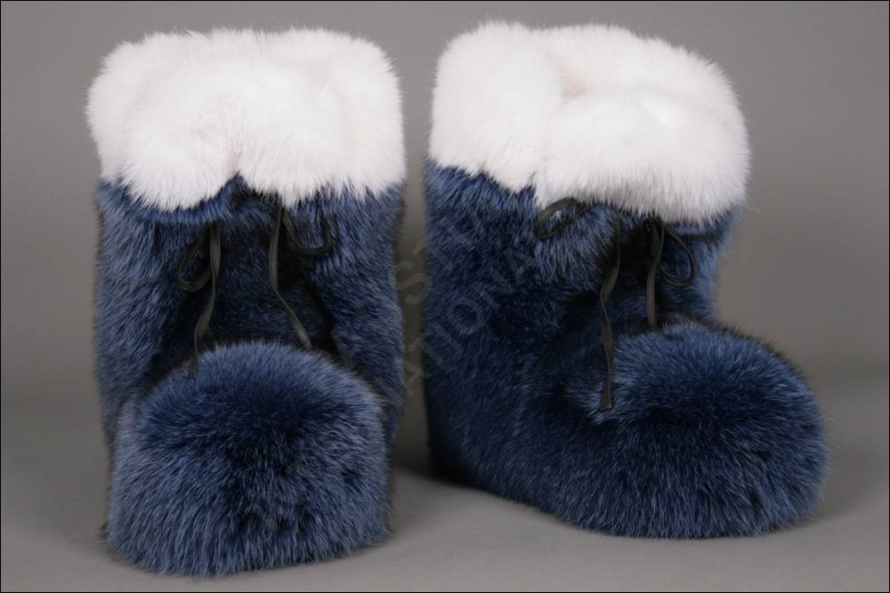 Fur slippers made from shadow fox