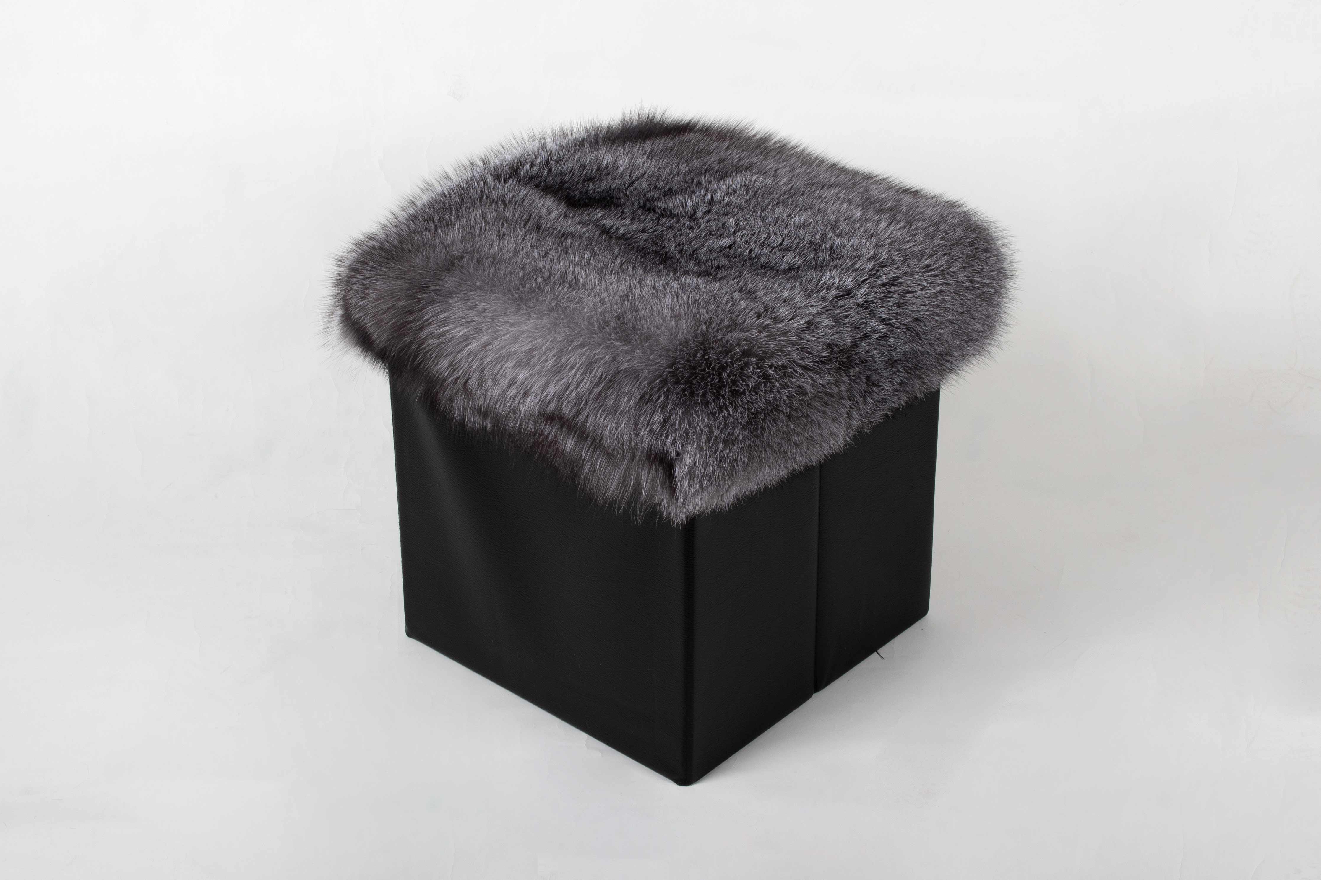 Blue Frost Fox Cube Real Fur