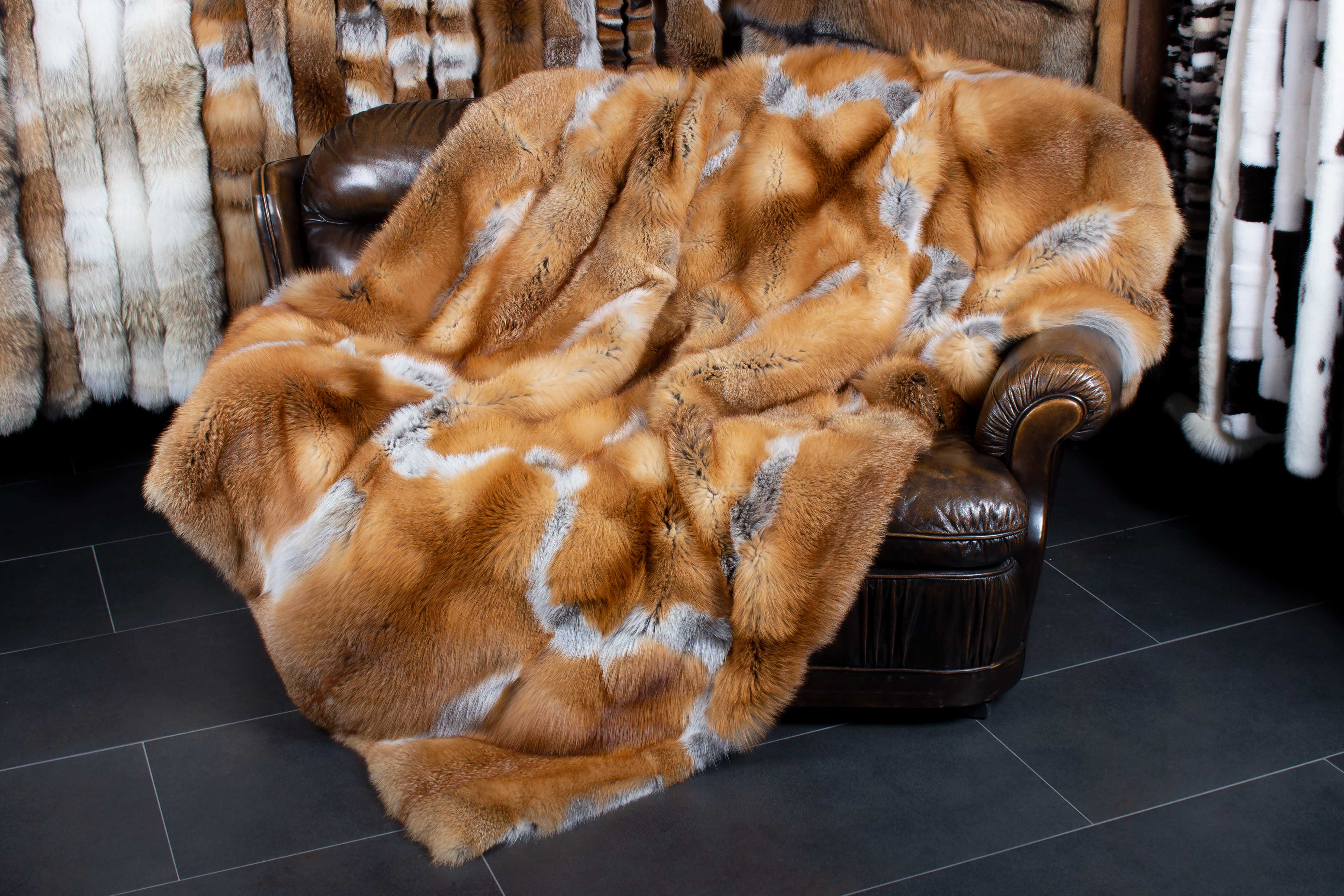 1-2161-Kanadische-Rotfuchs-Felldecke-Lars-Paustian-Wildware Canadian Wildfur Red Fox Blanket