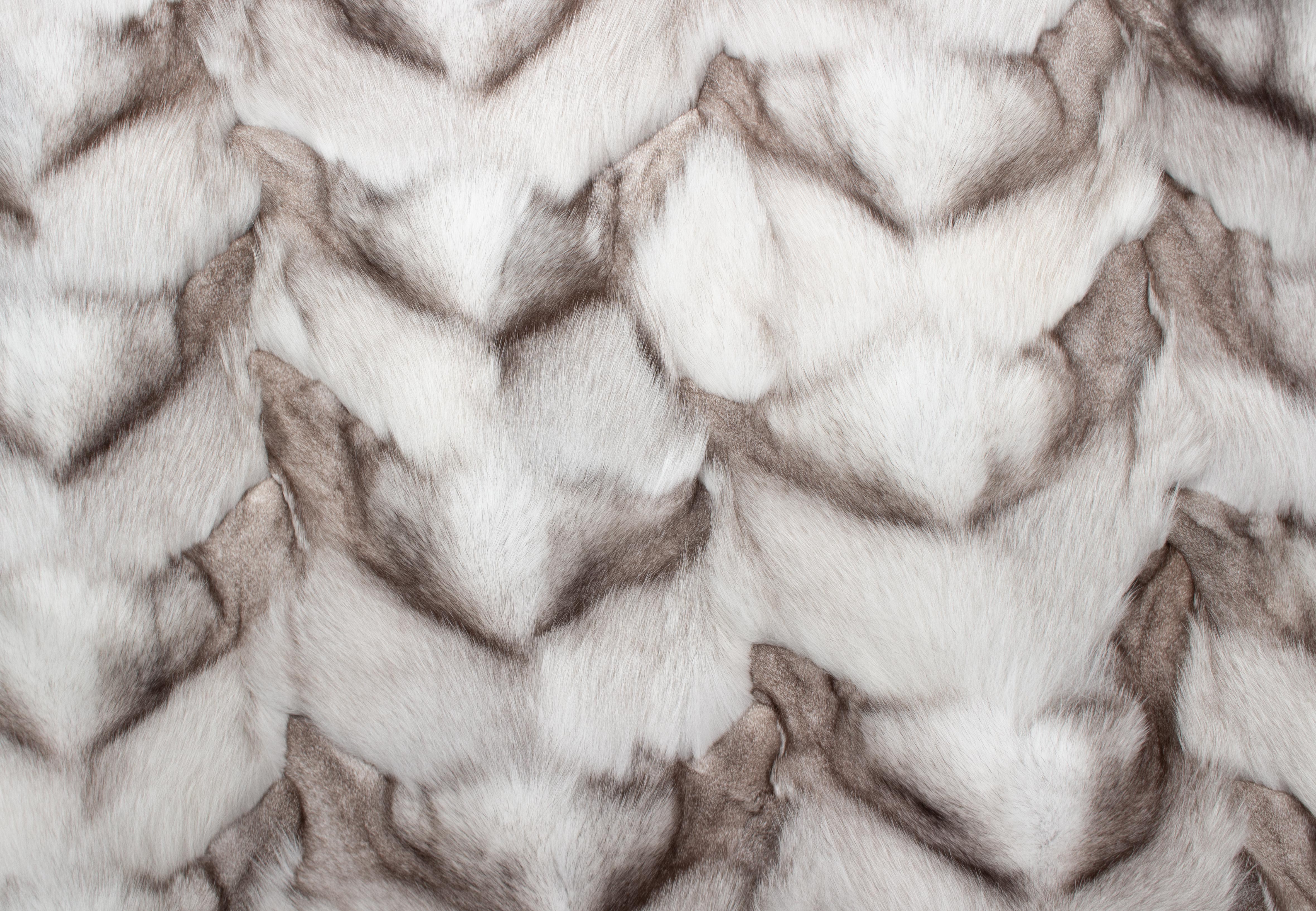 Natural Blue Fox Paws Fur Carpet