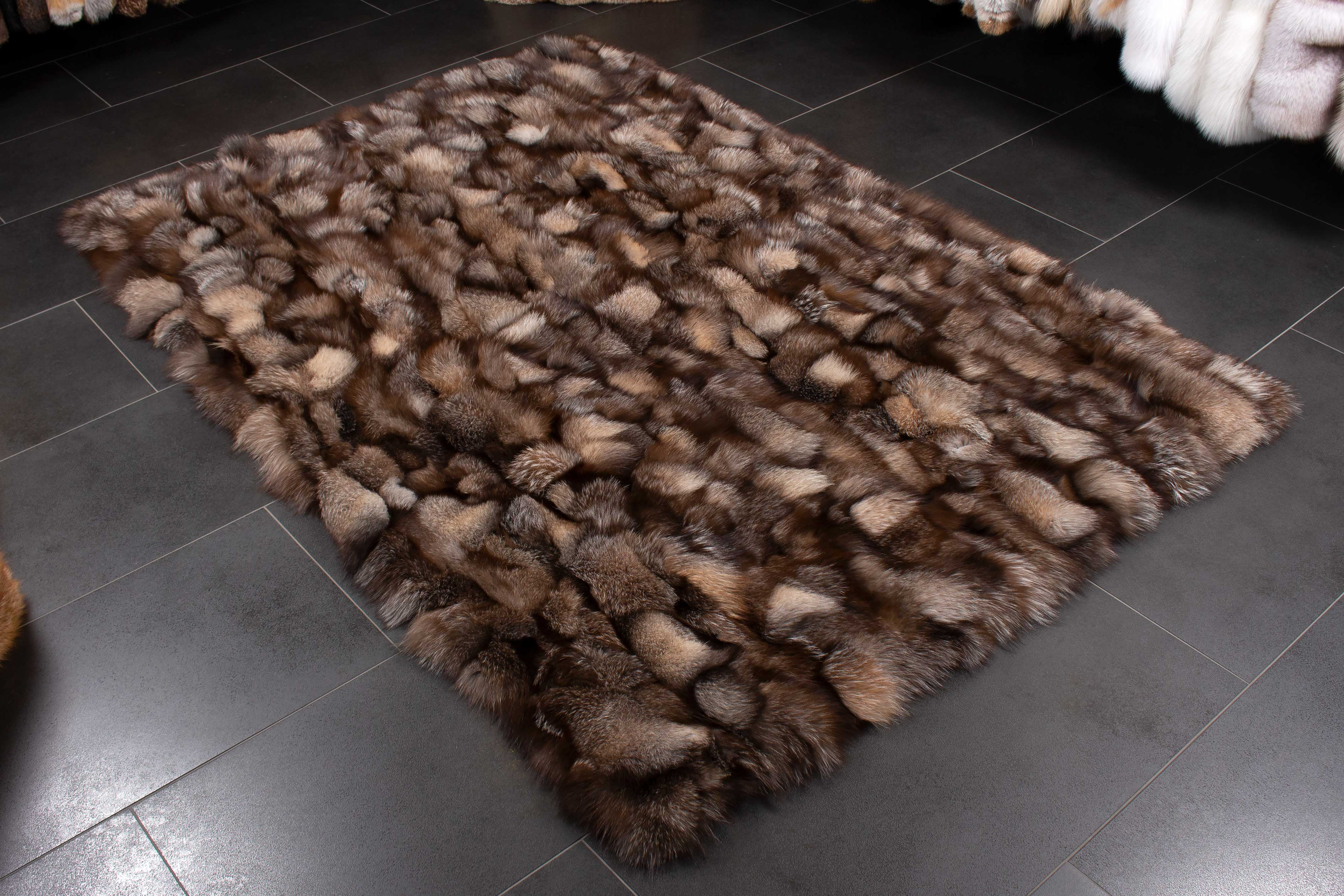 1-2370-Shadow-Blue-Frost-St-cken-Echtfell-Teppich-braun-Paustian Shadow Blue Frost Pieces Fur Carpet