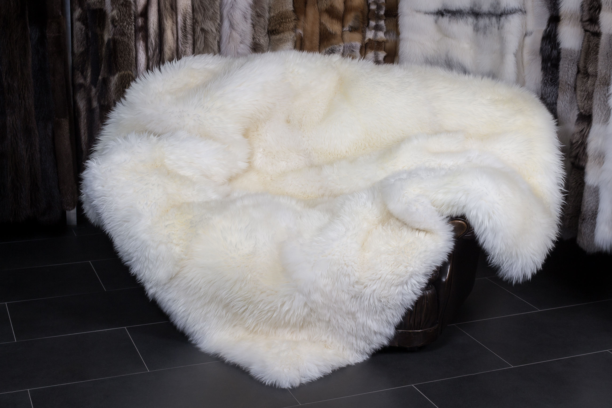 2-319-Lammfell-Decke-Lamm-Teppich-in-naturweiss Australian Lamb Blanket - Lamb Fur Carpet in Natural White