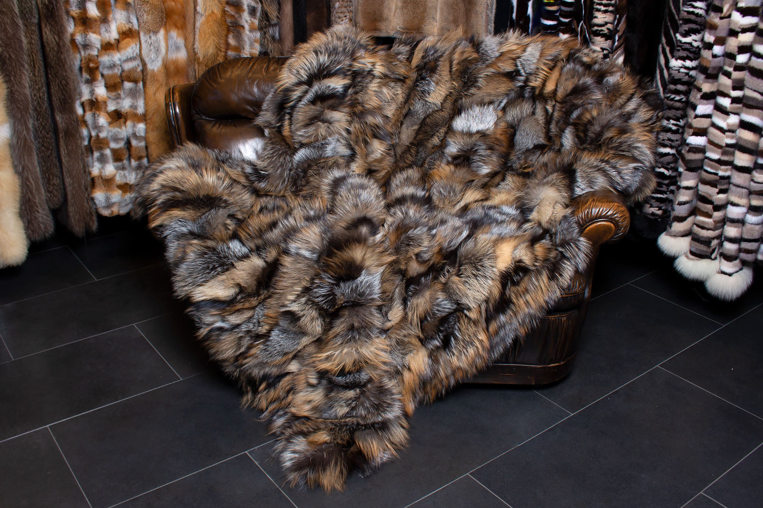 Special Golden Cross Fox Fur Throw