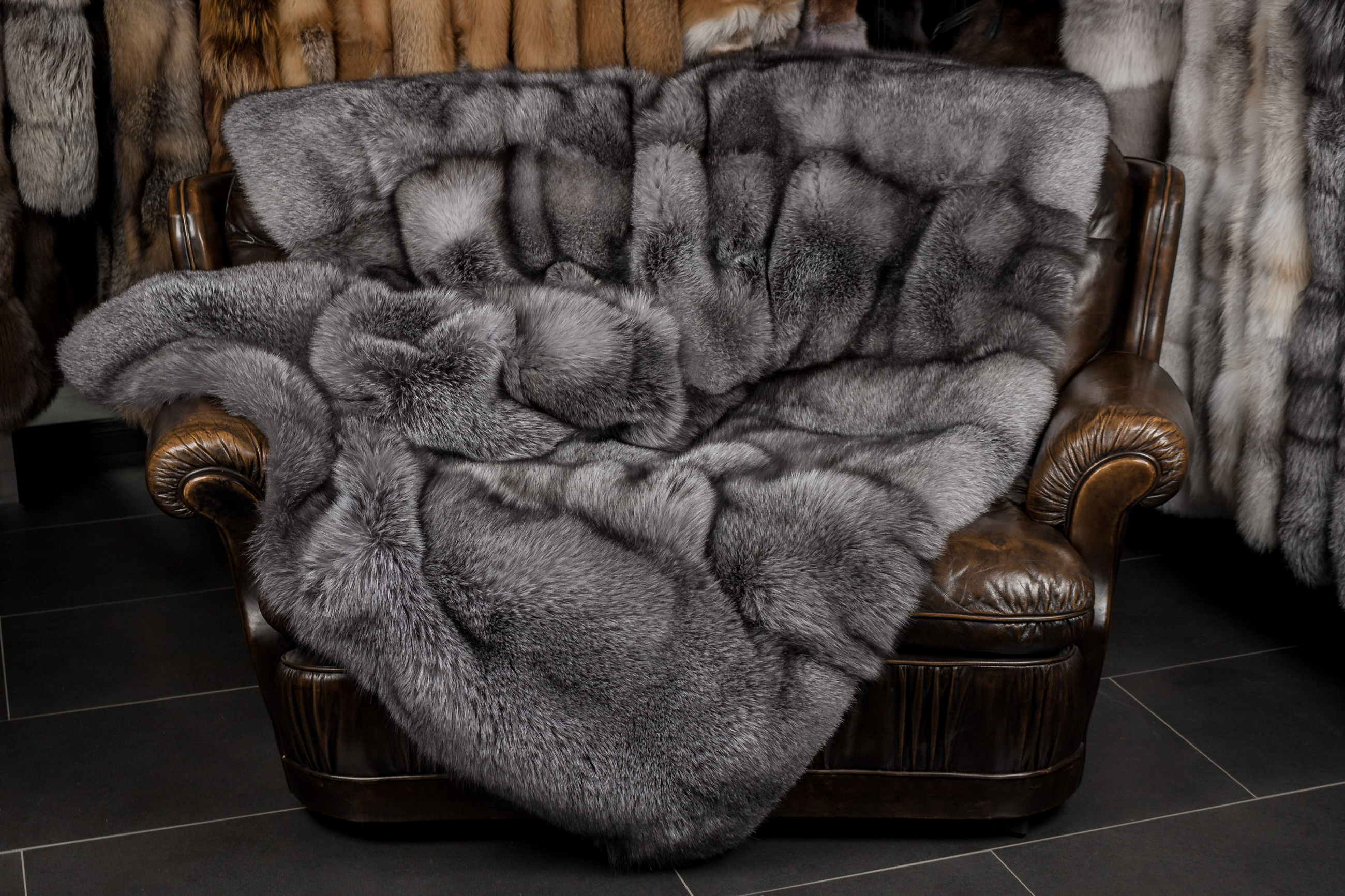 SAGA Blue Frost Fox Fur Blanket