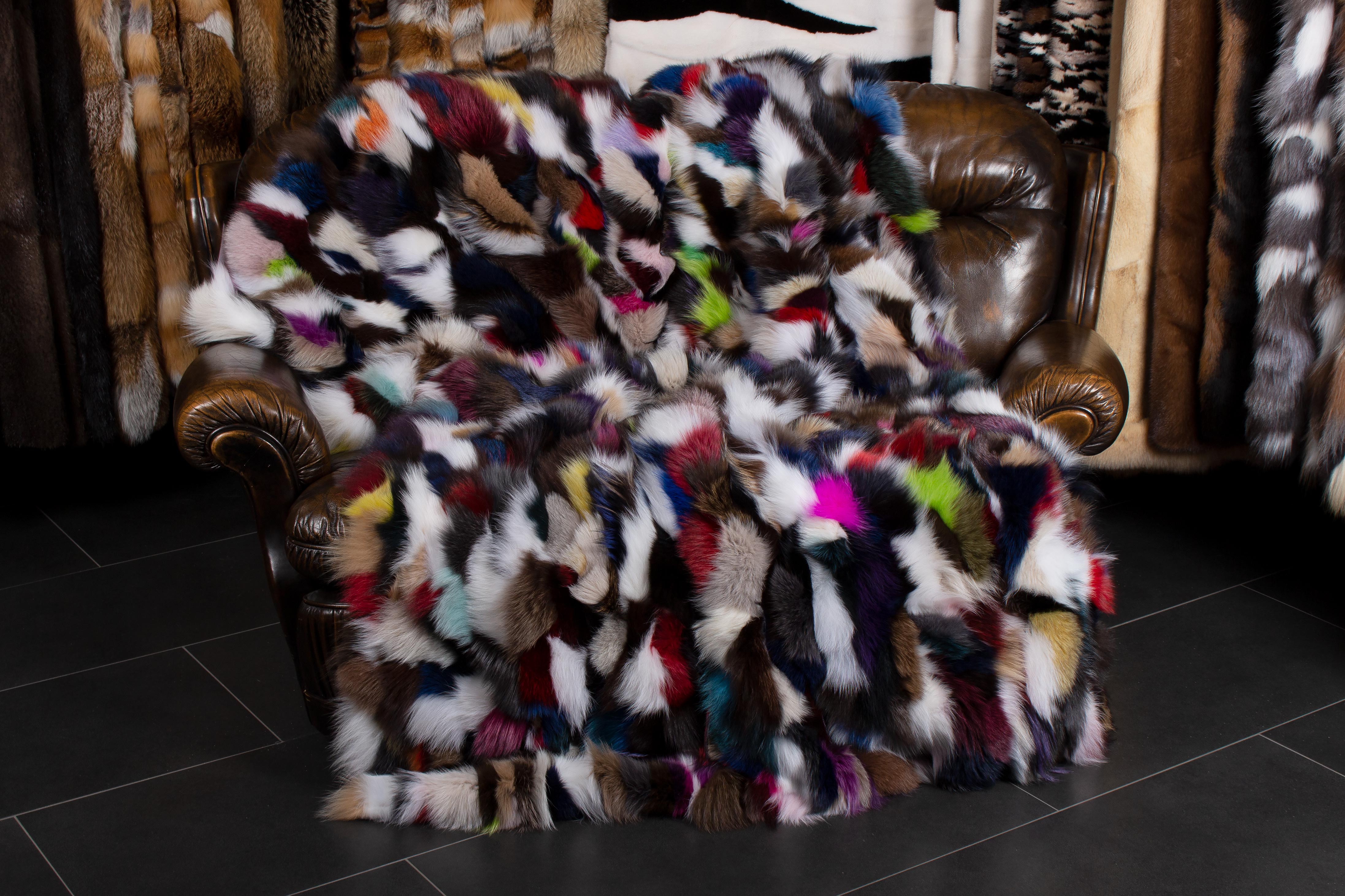 2-1480-Multicolor-Pelz-Decke-Fuchsseiten-Lars-Paustian Multicolor Fur Blanket from Blue Fox Pieces