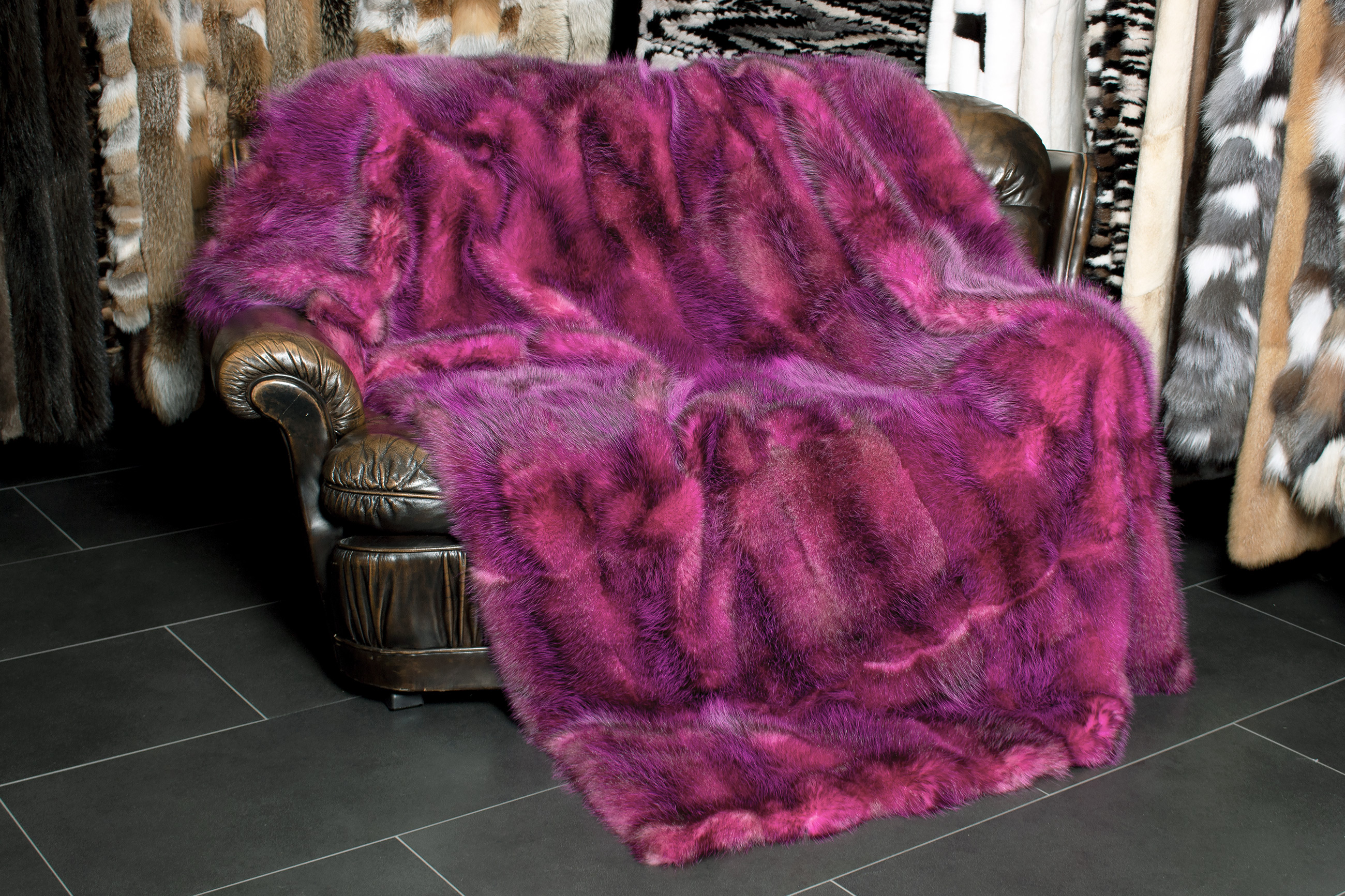 American Possum Real Fur Blanket in Pink