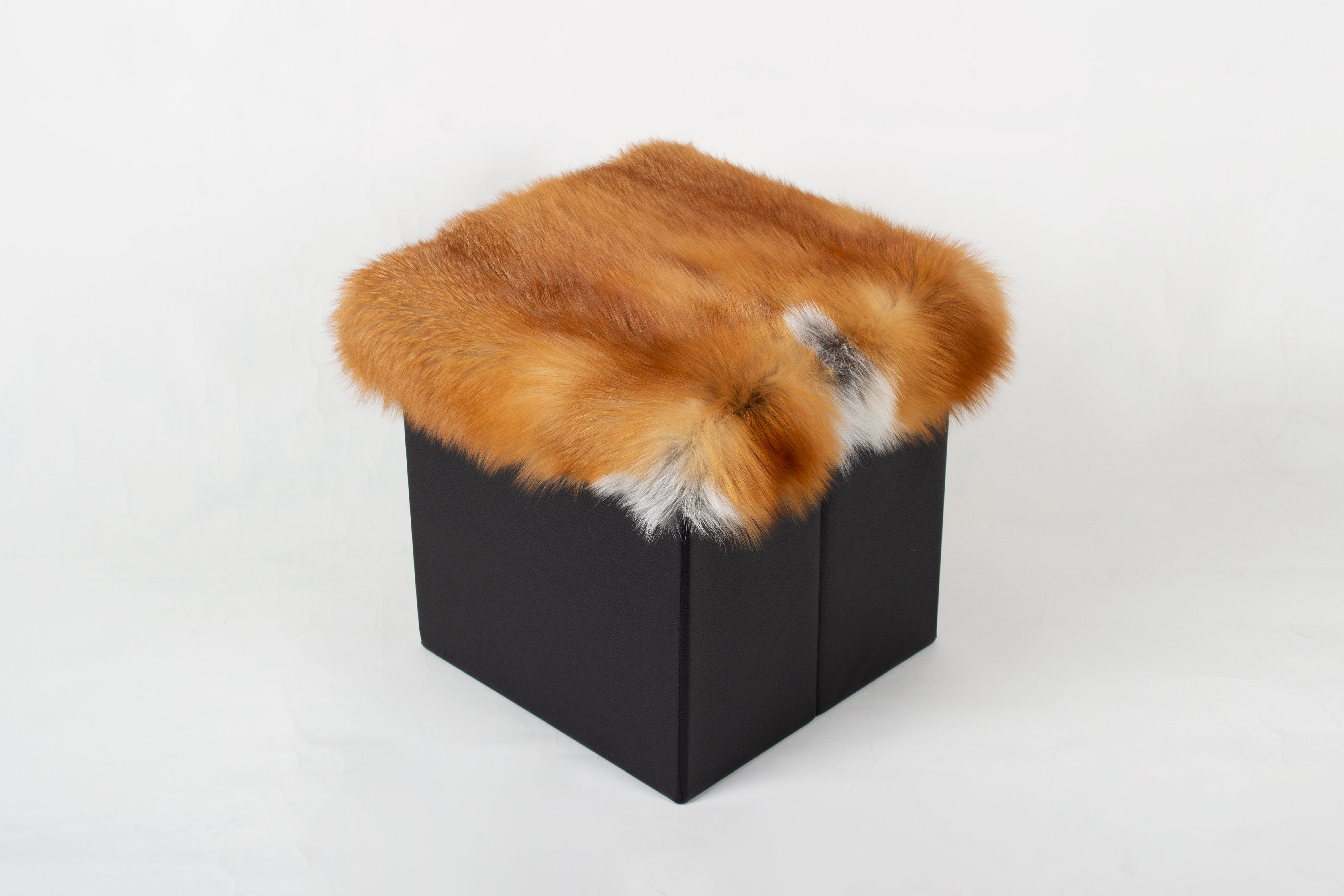 Canadian Red Fox Sitting Chair