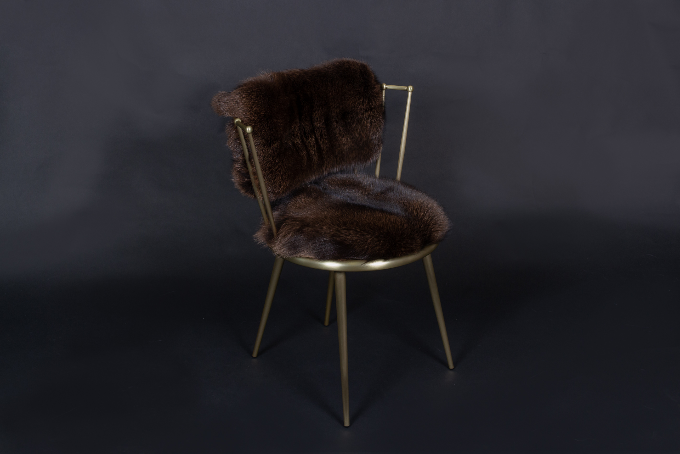 Blue Frost Fox Chair in Brown