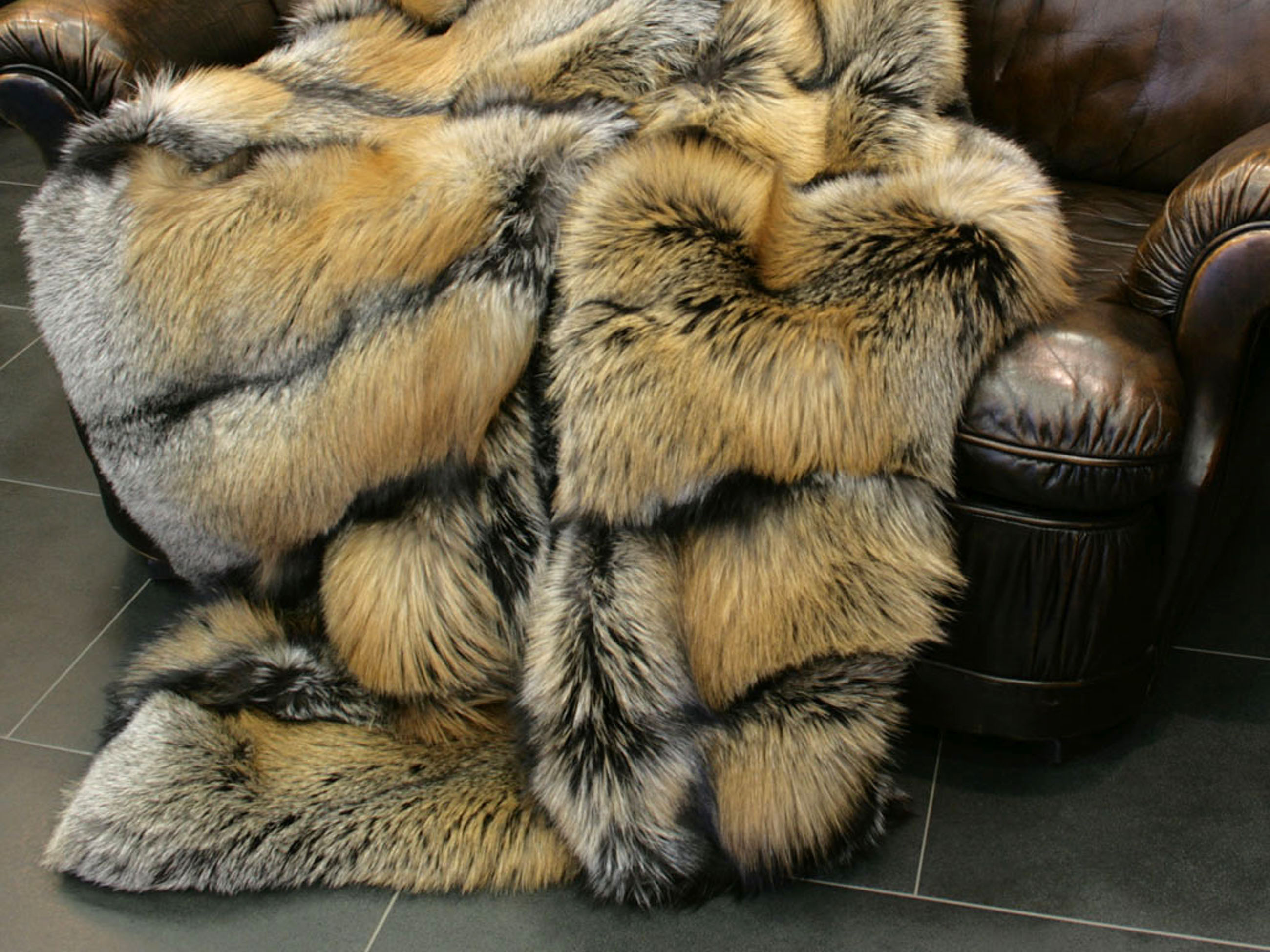 SAGA Golden Cross Fox fur throw