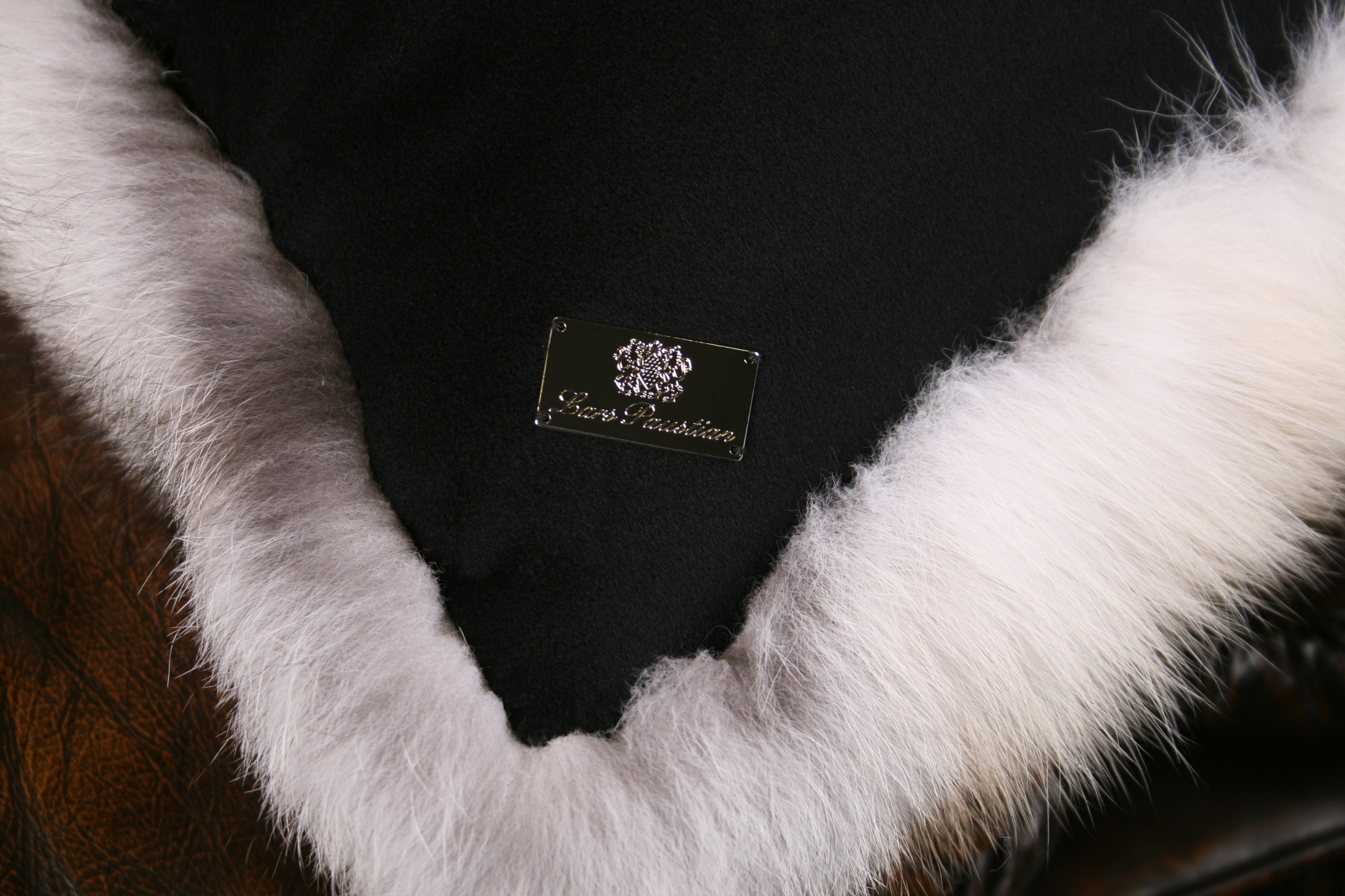 4-Skandinavisches-Fawn-Light-Fuchs-Fellkissen Comfy Fawn Light Fox Fur Pillow