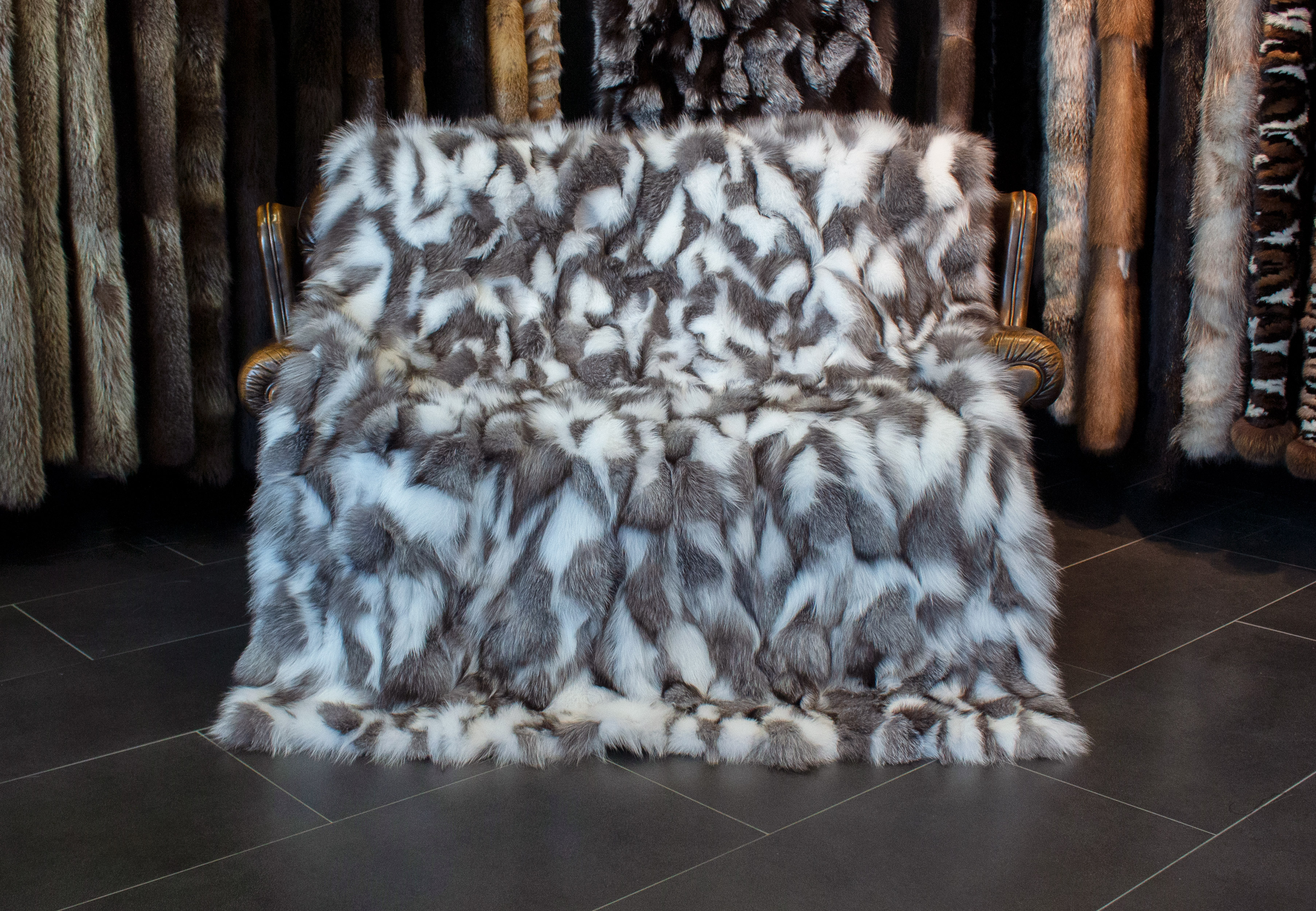 Shadow Fox Sides Fur Blanket black and white