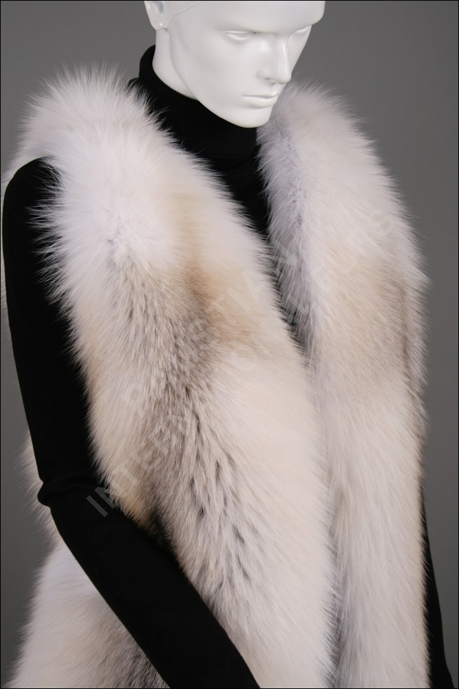 Fox vest from SAGA Fawn Light fox