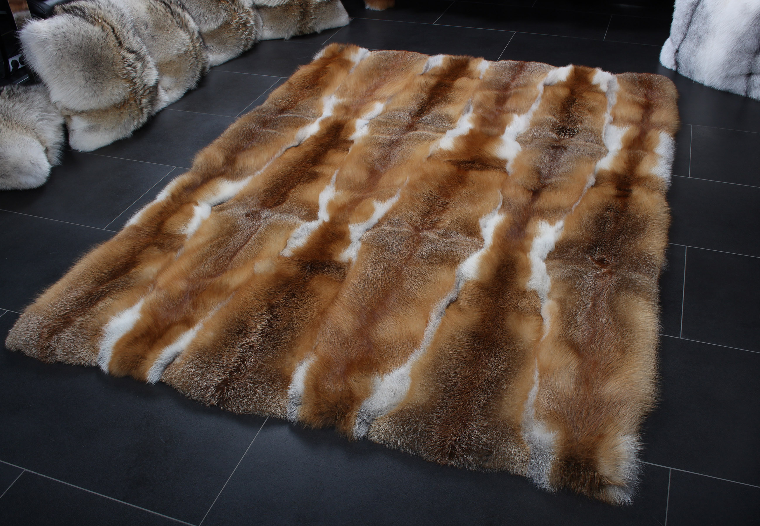 Red fox fur carpet - natural, european