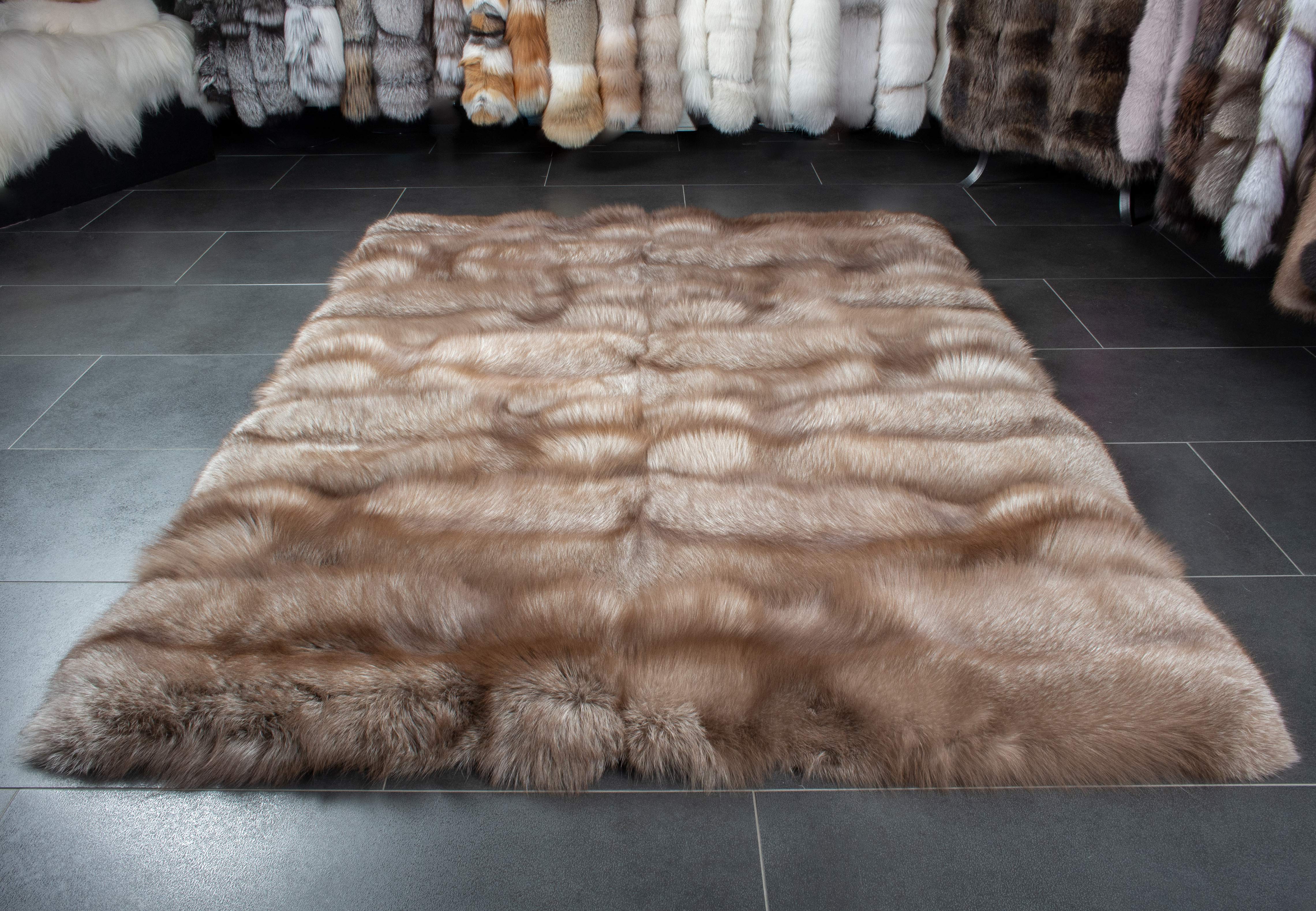 2-4830-Fellteppich-Amberfuchs-Echtfell-Teppich-Naturfell Amber Fox Carpet