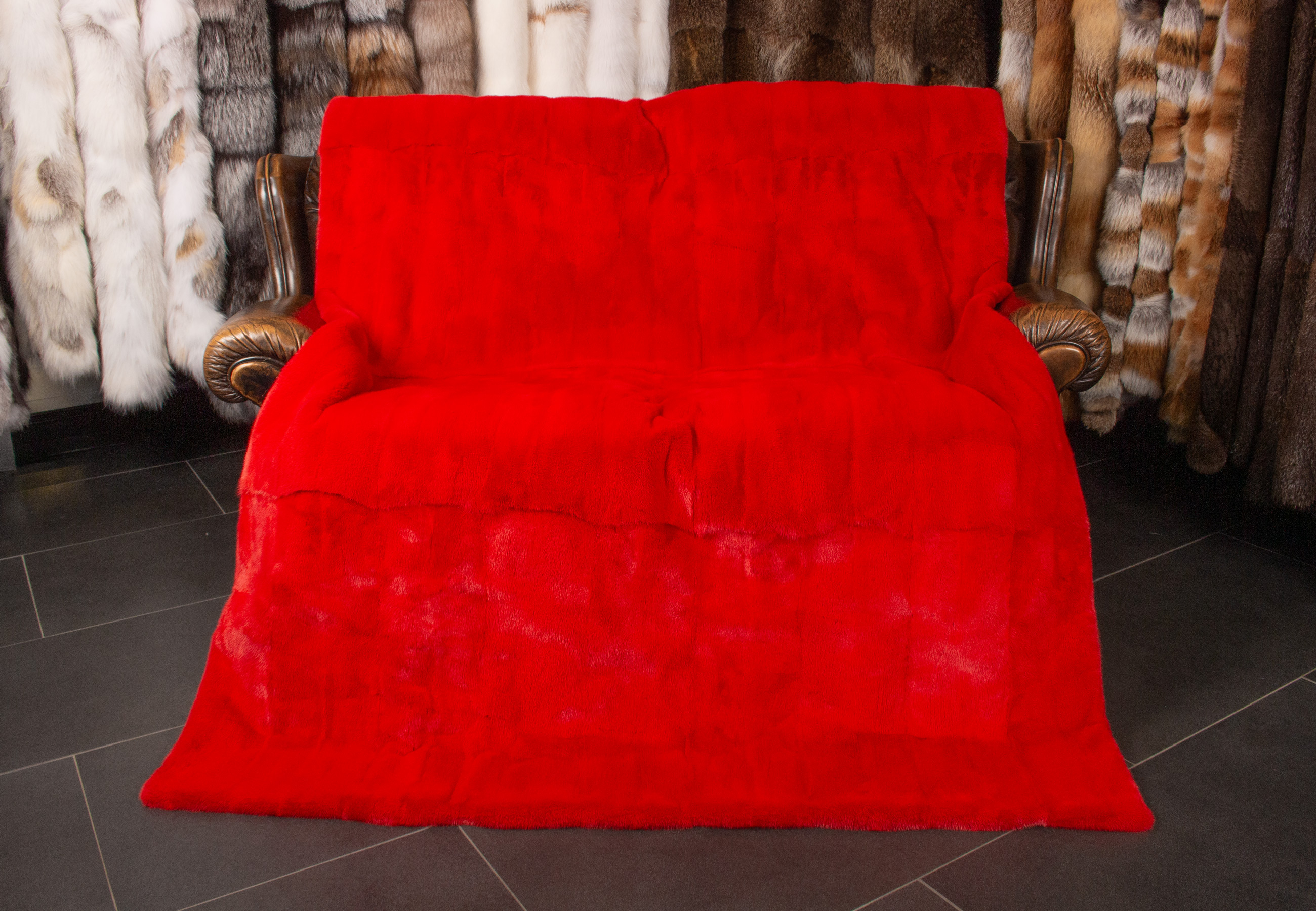 Elegant Mink Fur Throw in Red