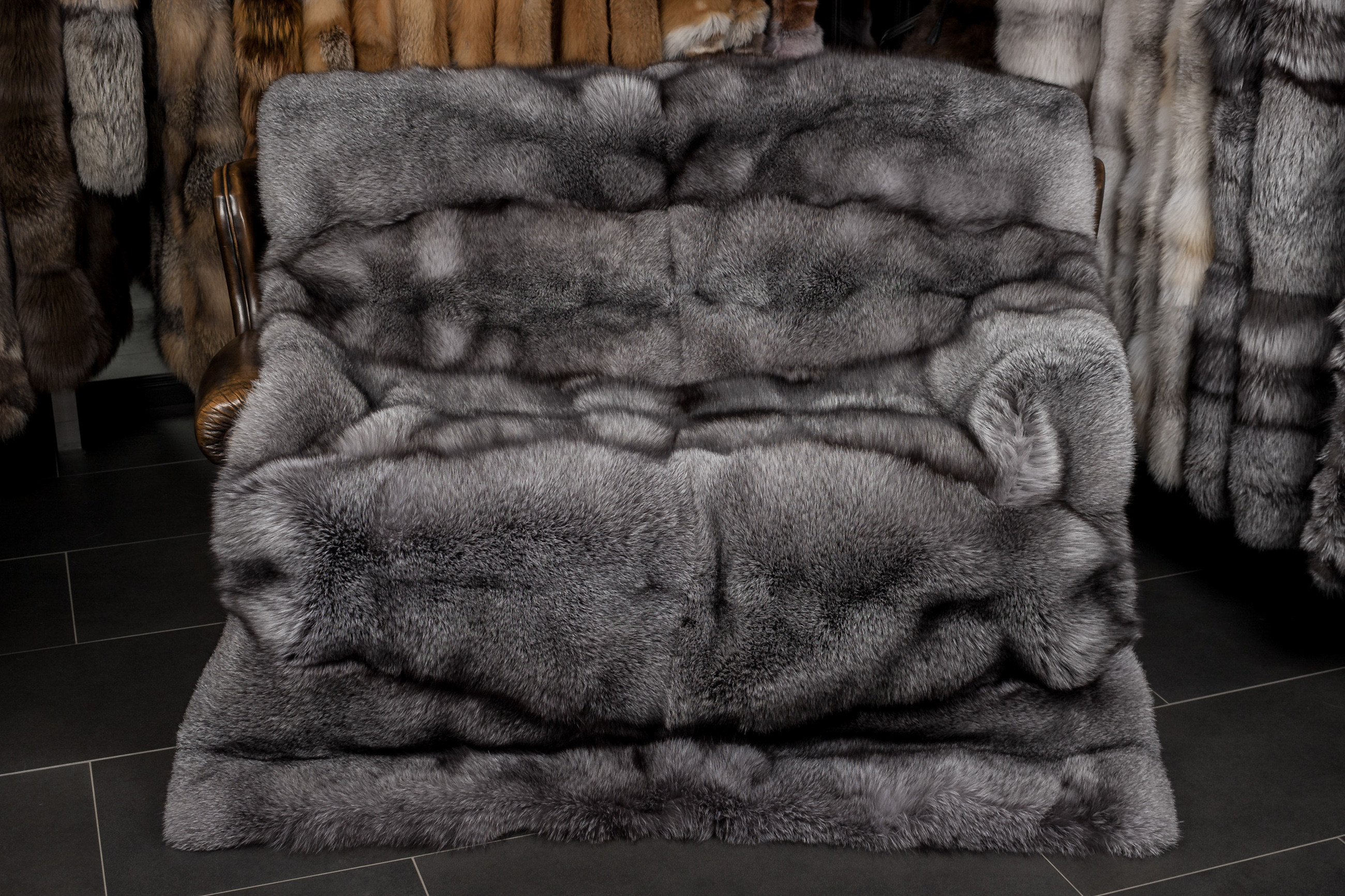 SAGA Blue Frost Fox Fur Blanket