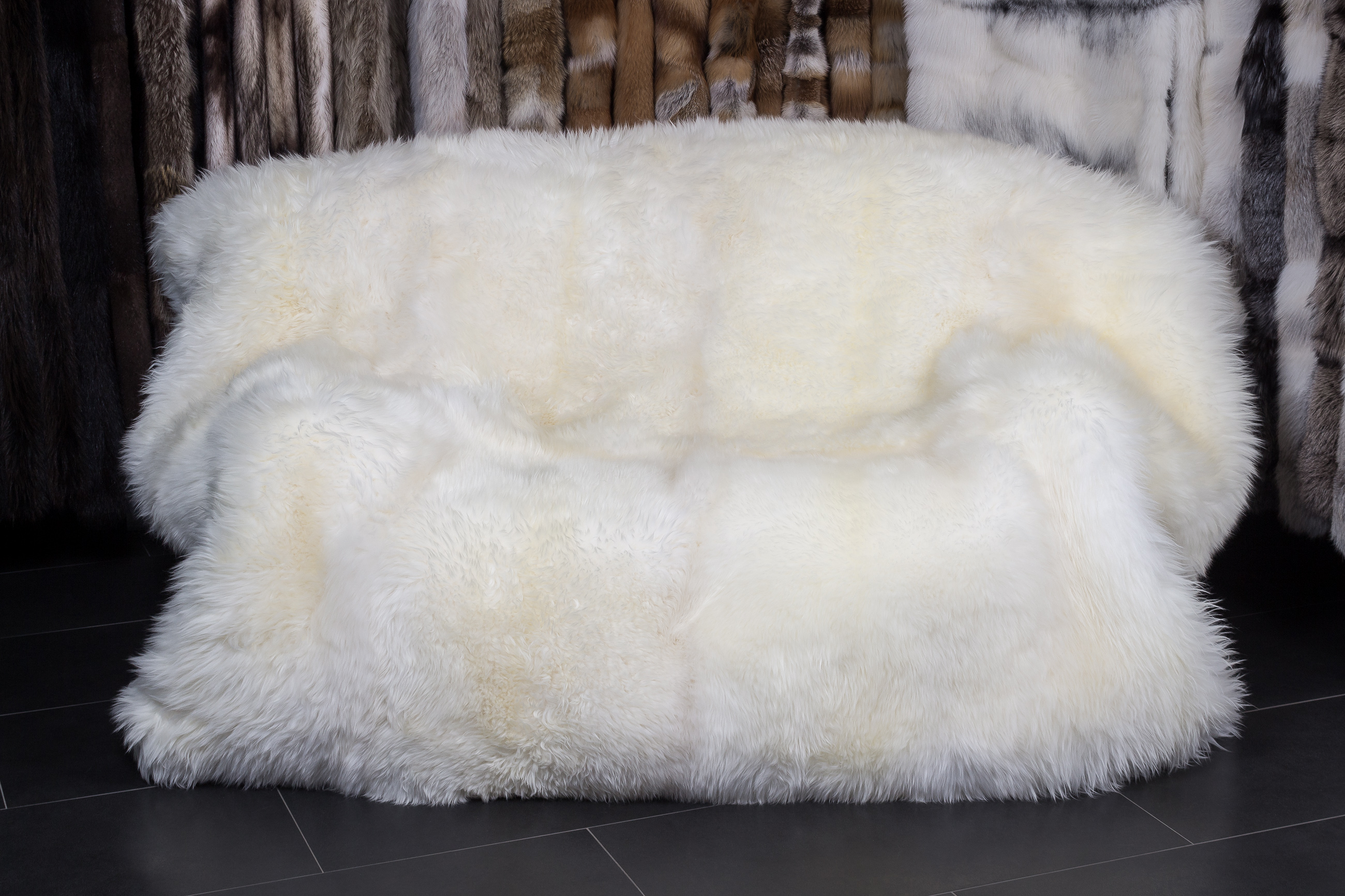 Australian Lamb Blanket - Lamb Fur Carpet in Natural White