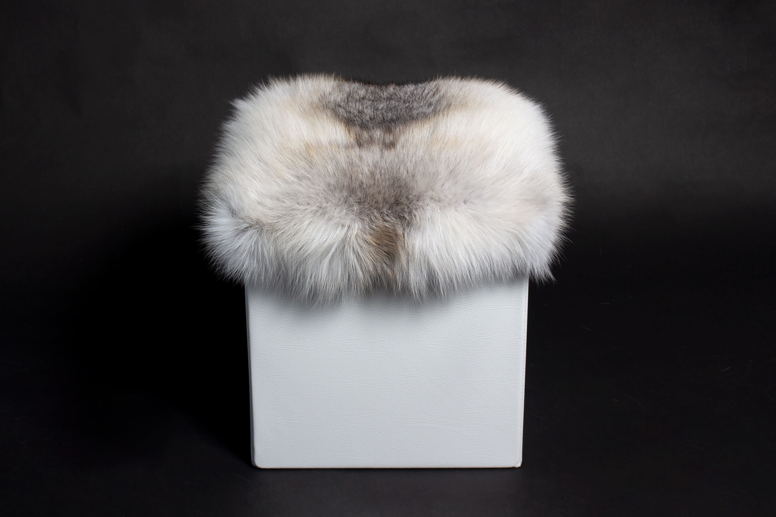 Real Fur Sitting Cube with Scandinavian Fawnlight Fox