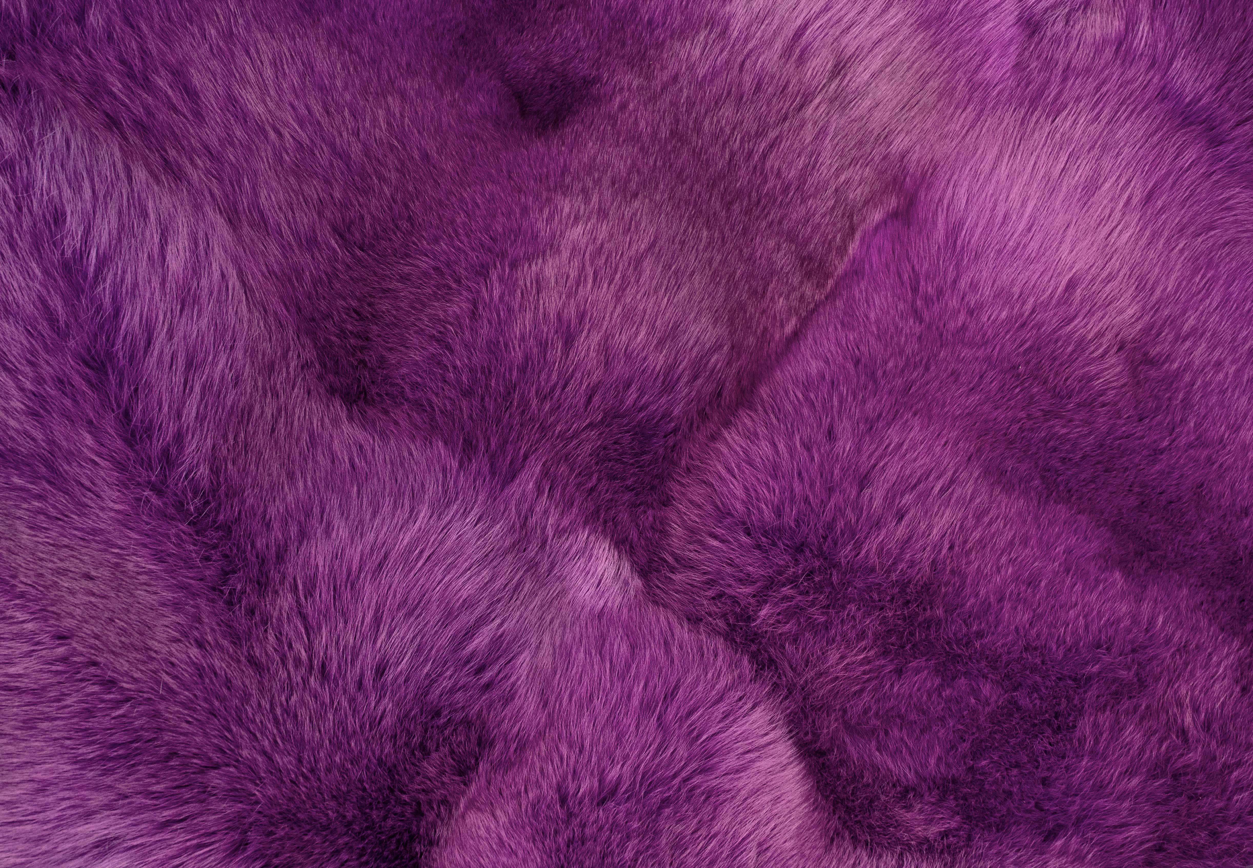 Shadow fox fur carpet in purple