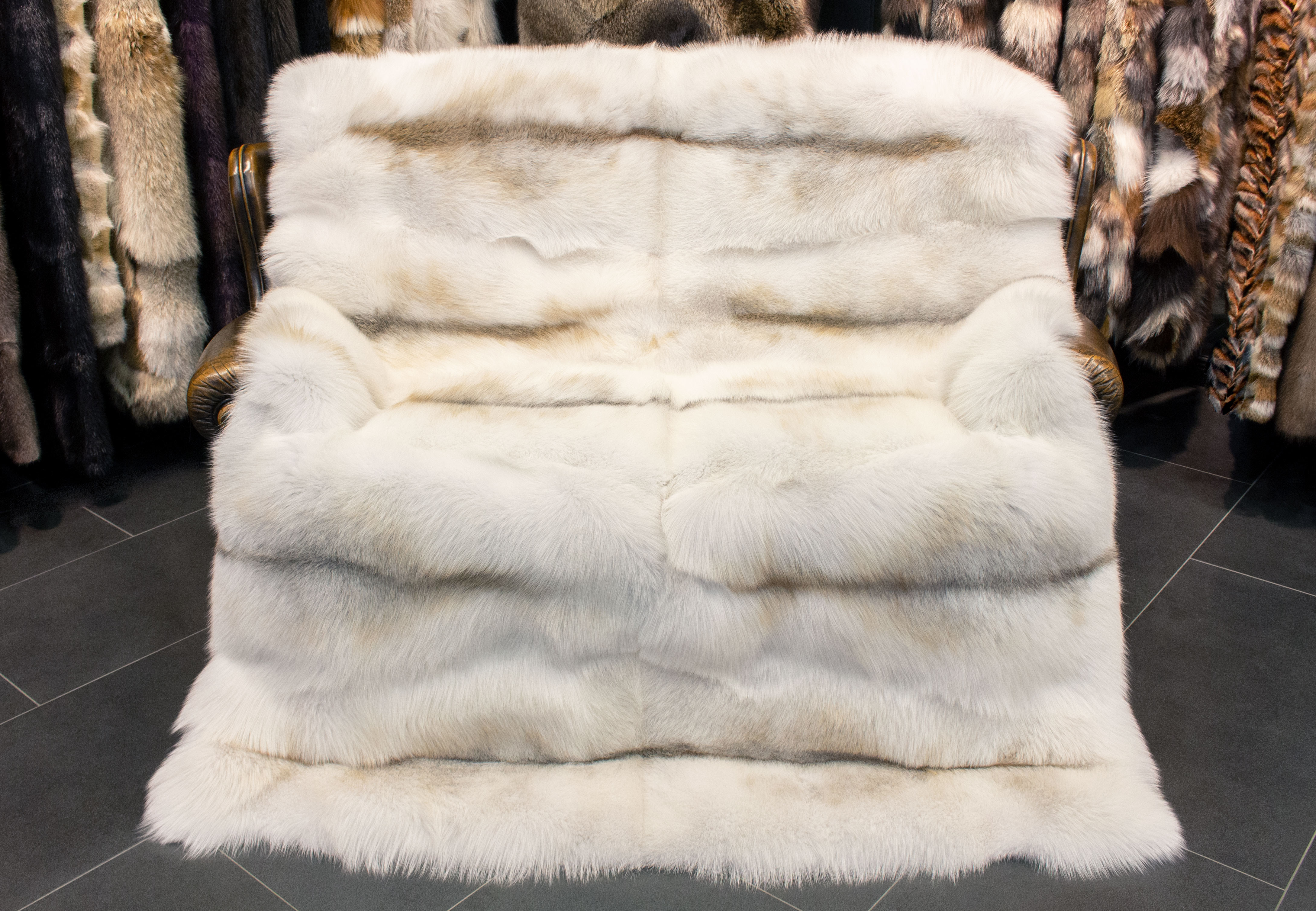 Fur Blanket made of SAGA Arctic Golden Island Foxes