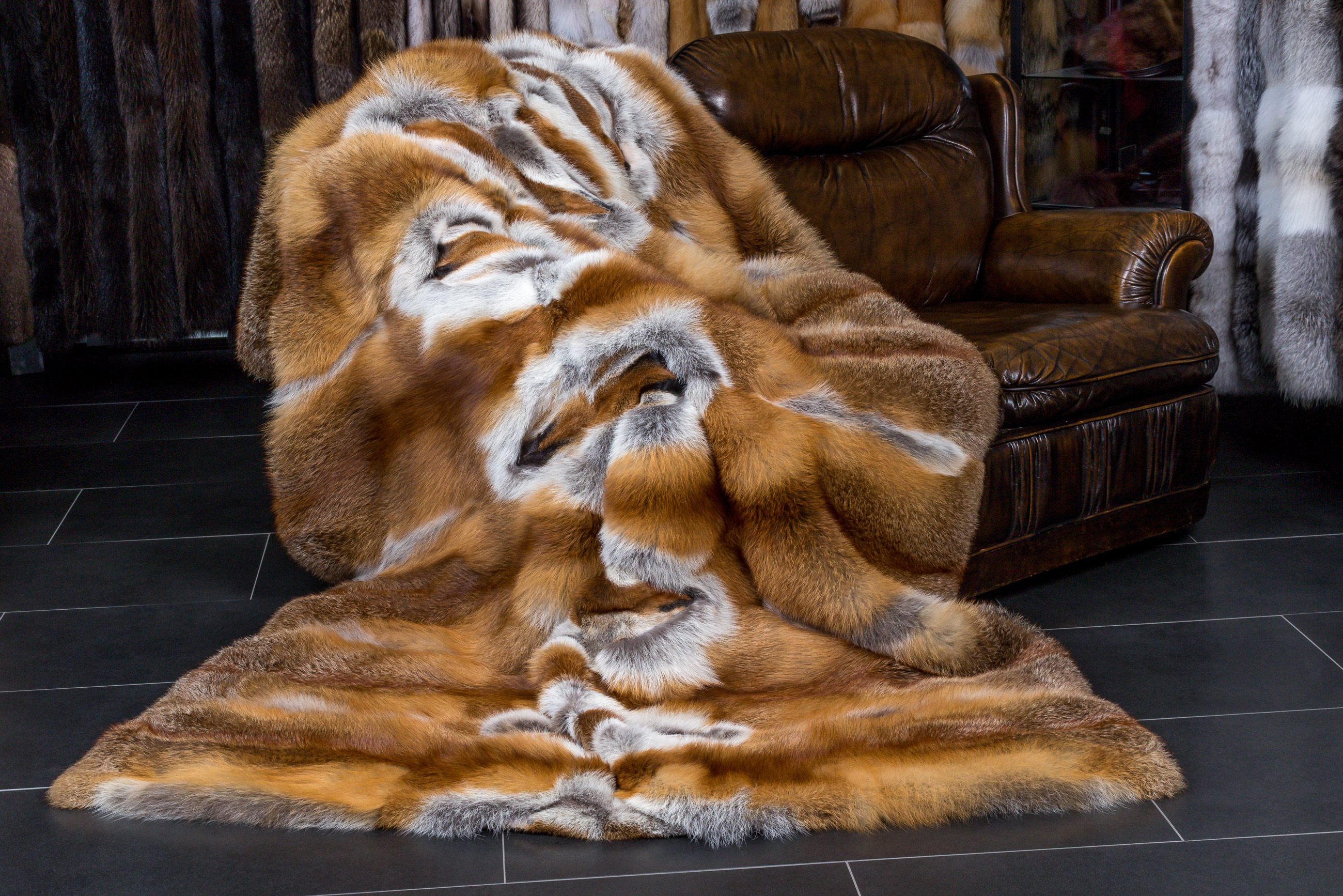 3-516-Rotfuchsdecke-Pelzdecke-deutschen-Rotfuechsen European Red Fox Fur Blanket - basic style