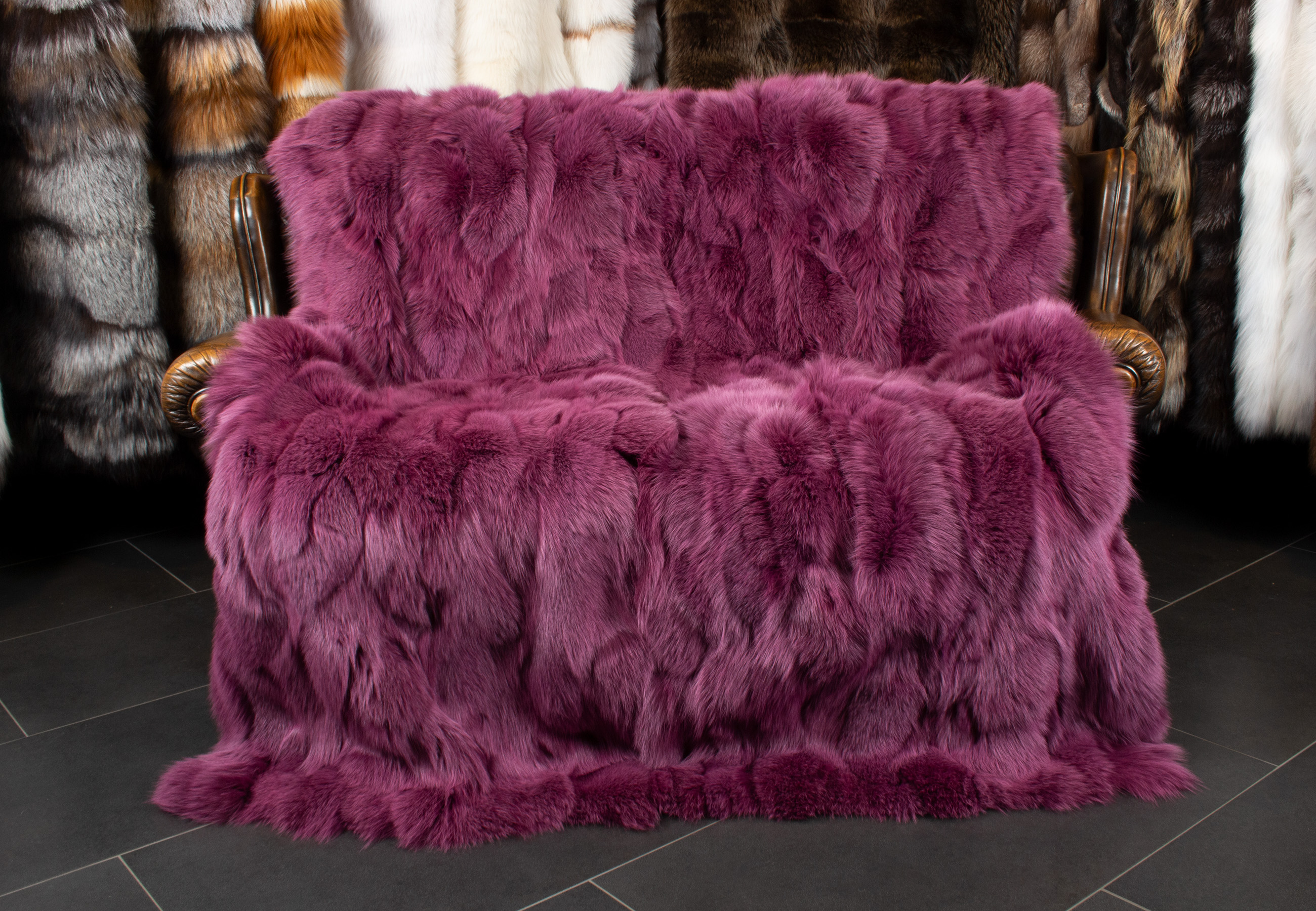 Shadow Fox Fur Blanket "Magenta"