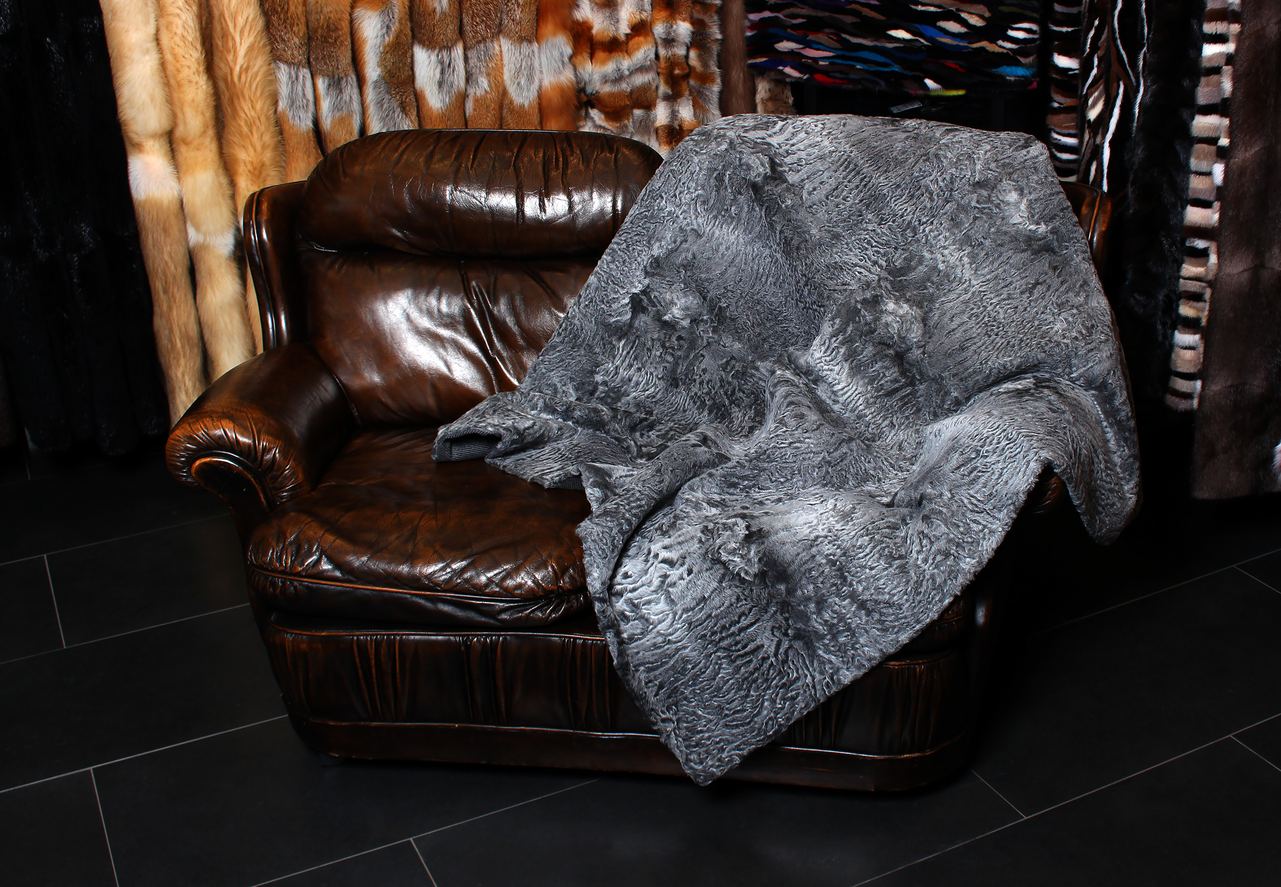 Elegant SWAKARA Lamb Blanket stone gray