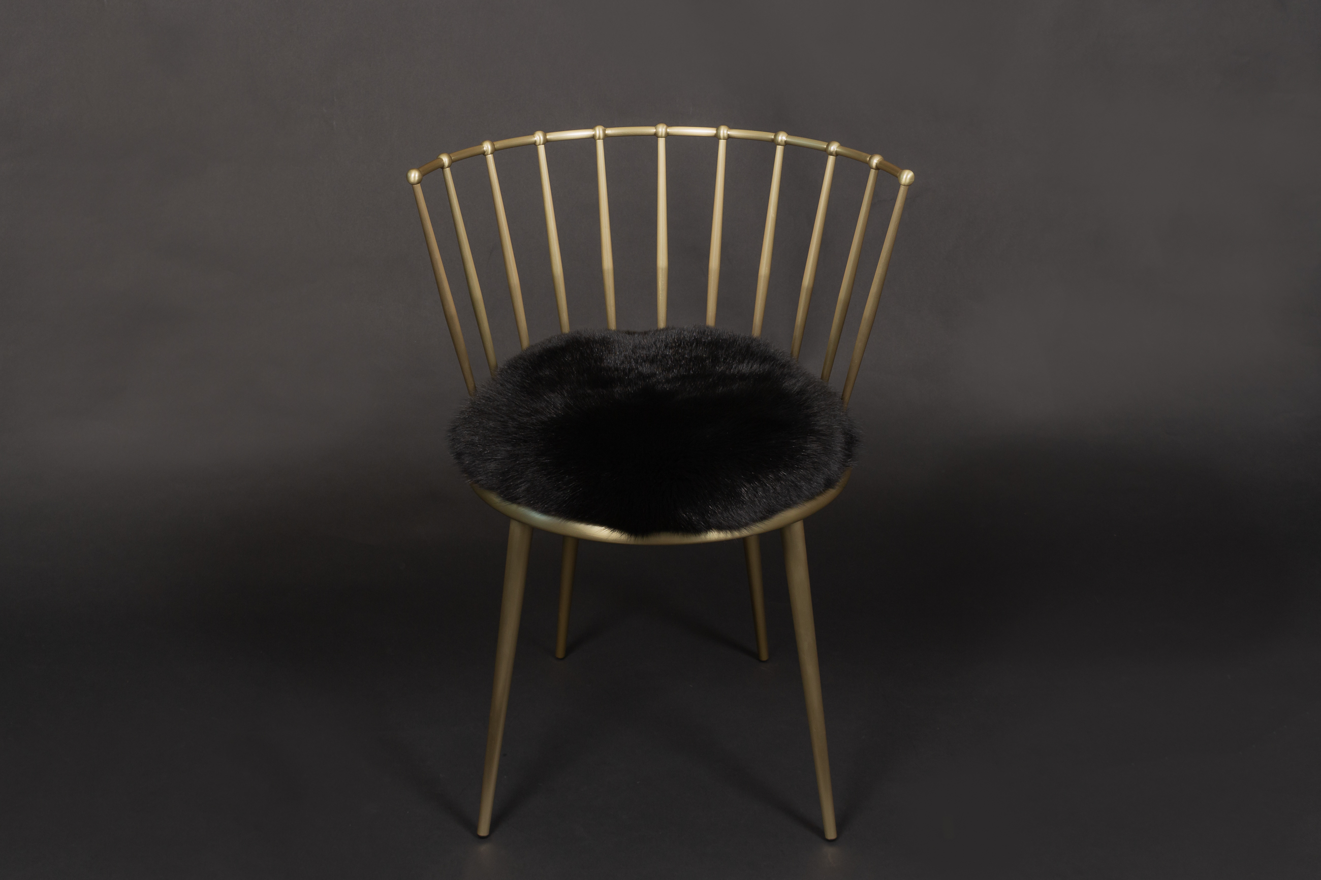 Cantori Chair with Shadow Fox in Black