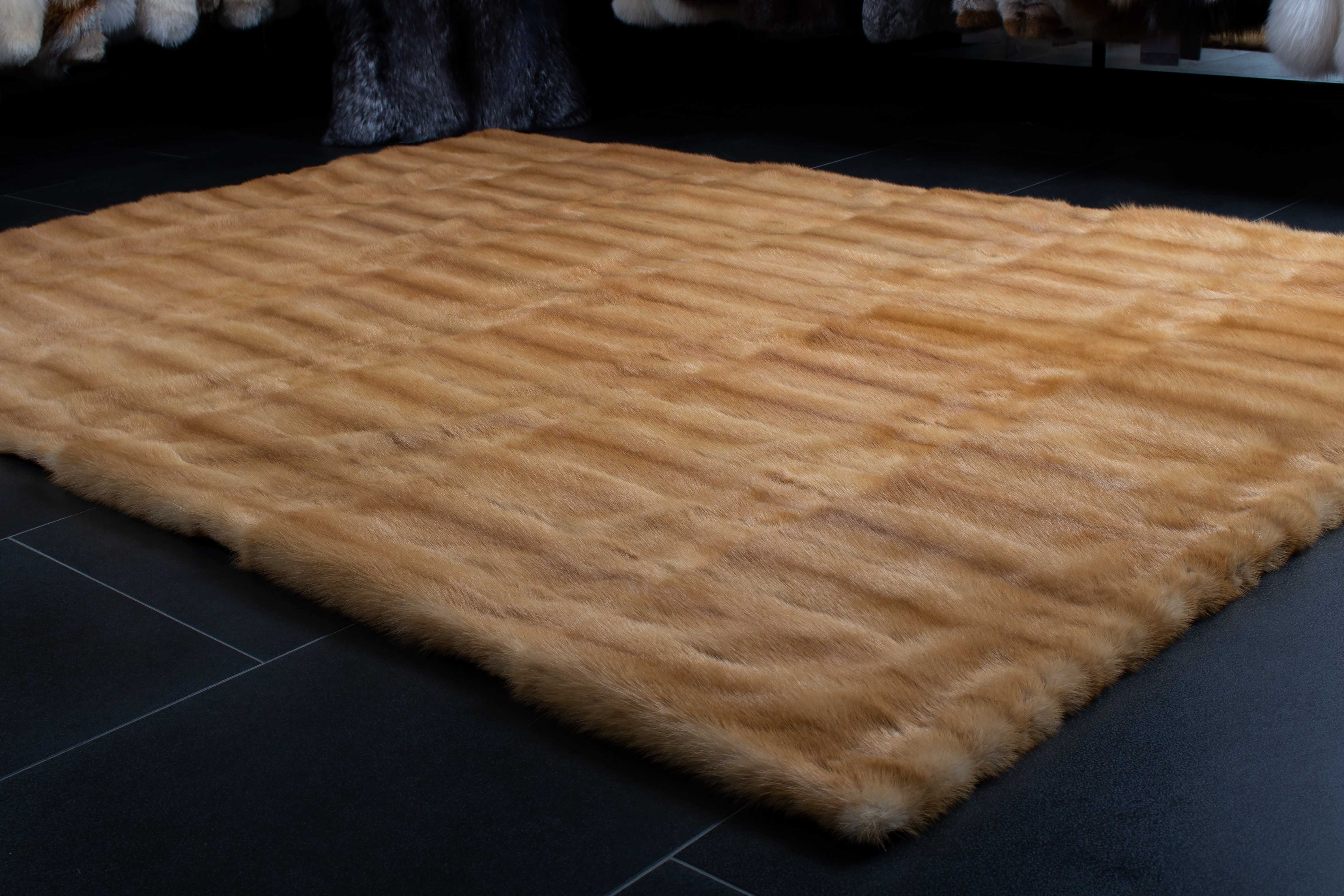 5-1547-Russischer-Kolinsky-Wiesel-Pelzteppich-Echtfell-Paustian Weasel Fur Rug - Russian Kolinsky Carpet