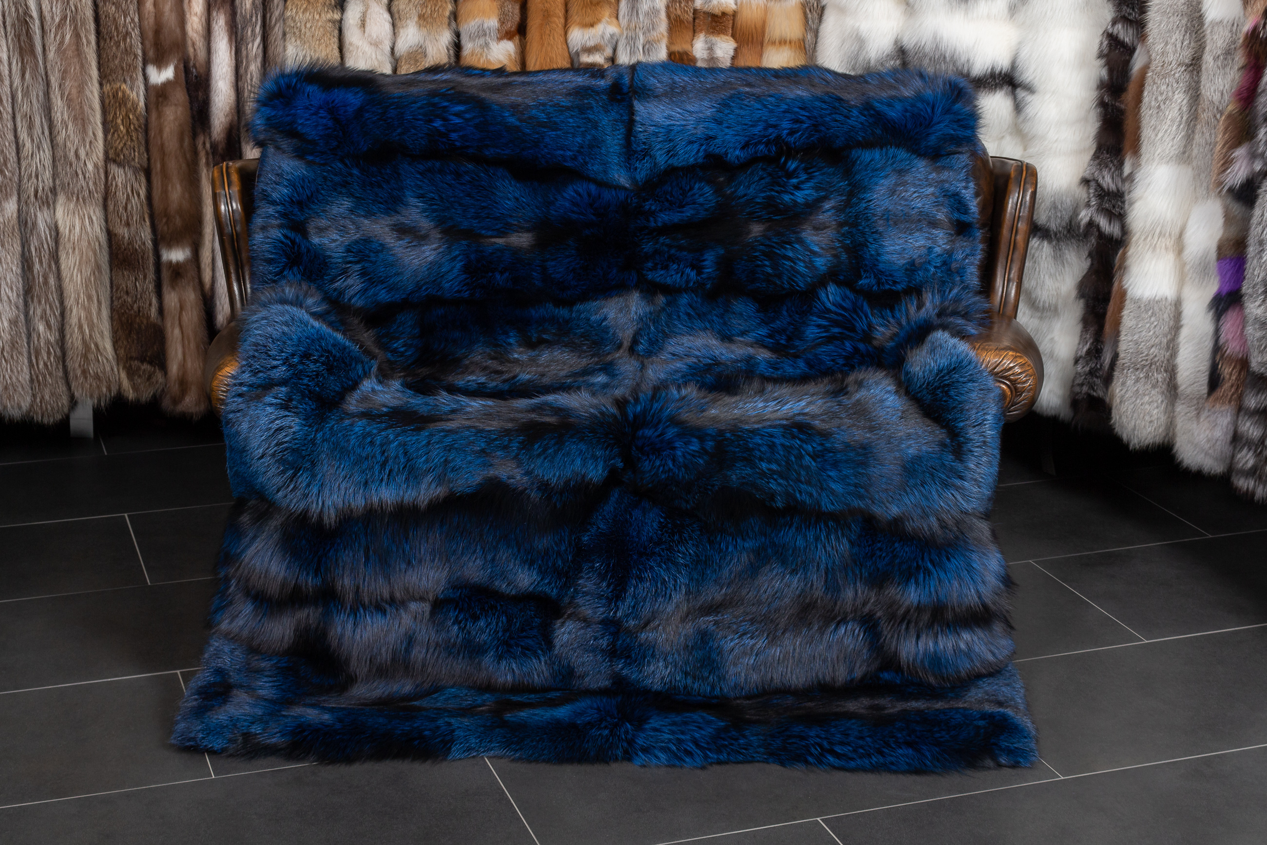 4-3770-Blaue-Silberfuchs-Pelzdecke-Skandinavischen-F-chsen Blue Silver Fox Fur Throw From Scandinavian Foxes