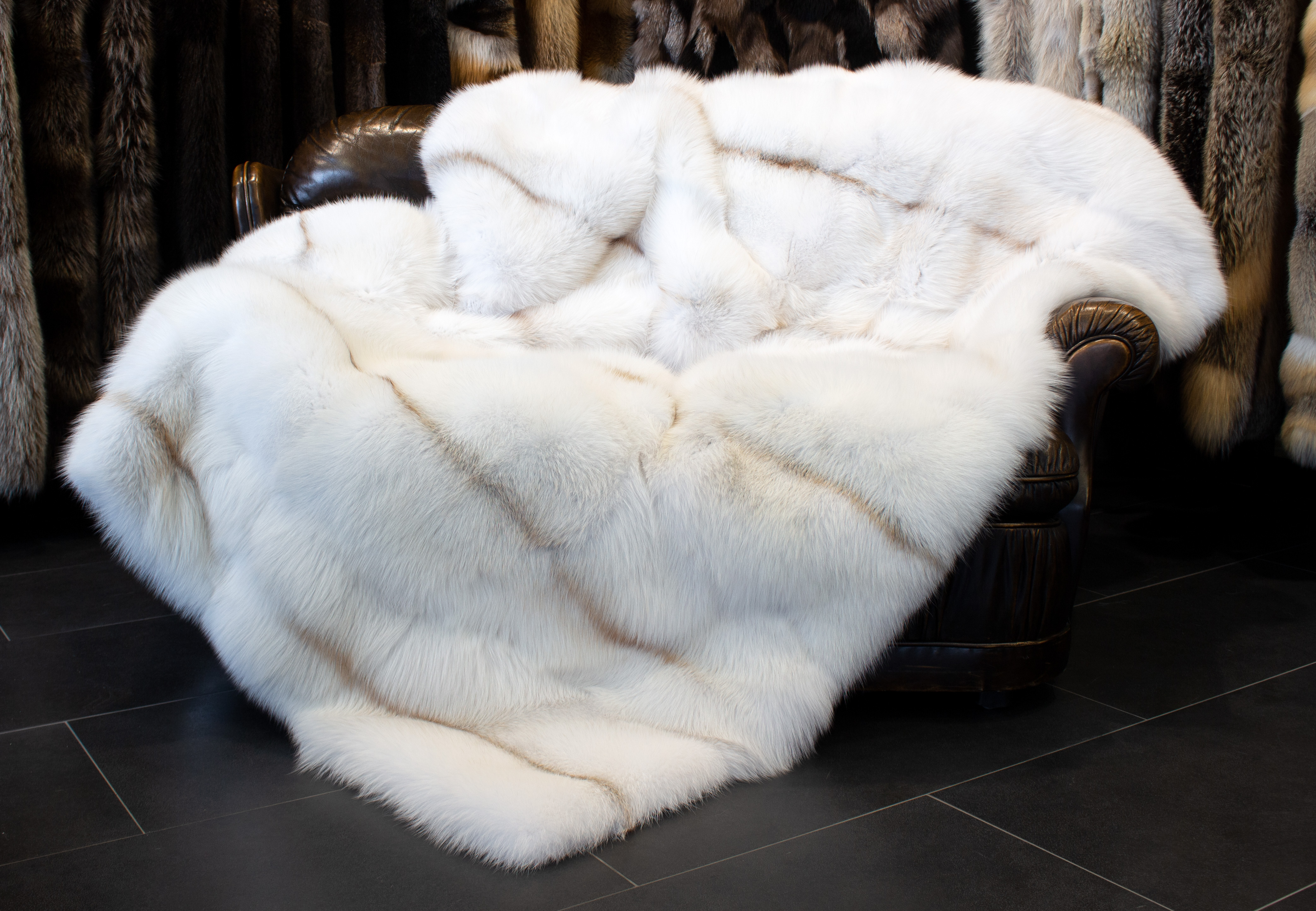 1-3970-Golden-Island-Arctic-Frost-Fuchsdecke Golden Island Arctic Frost Fox Fur Blanket
