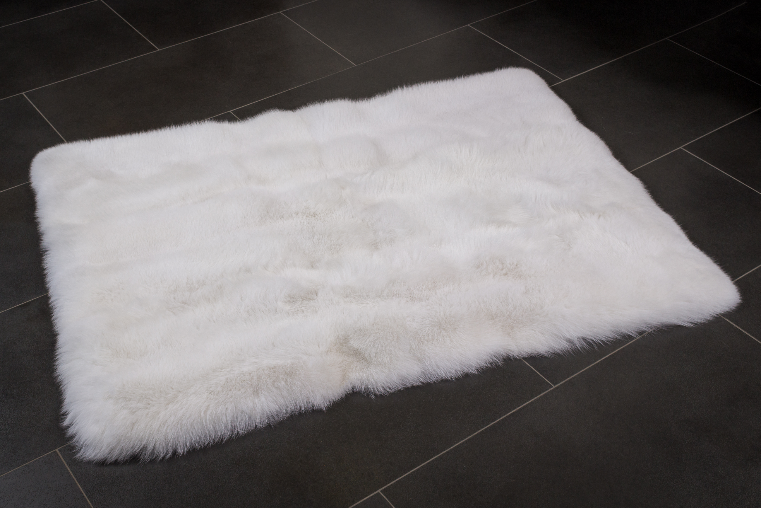 Real Fur Runner made with Shadow Foxes White