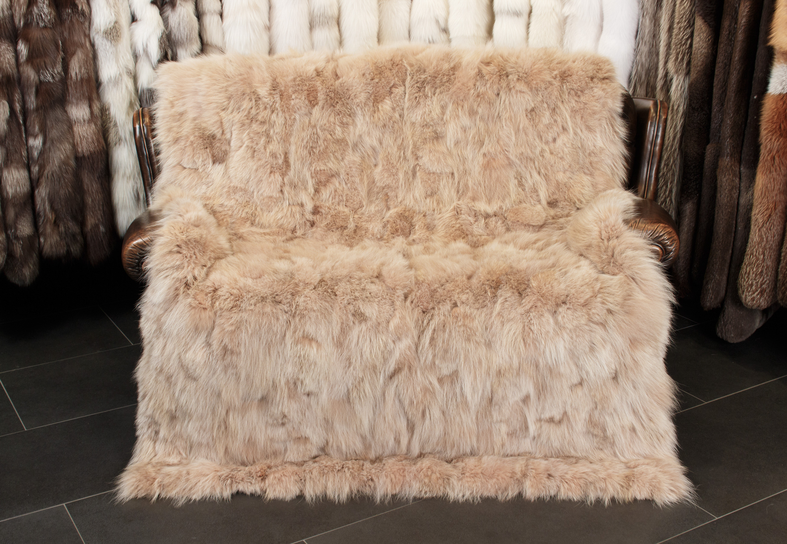 Soft Coyote-sides Fur Blanket in Sand Beige
