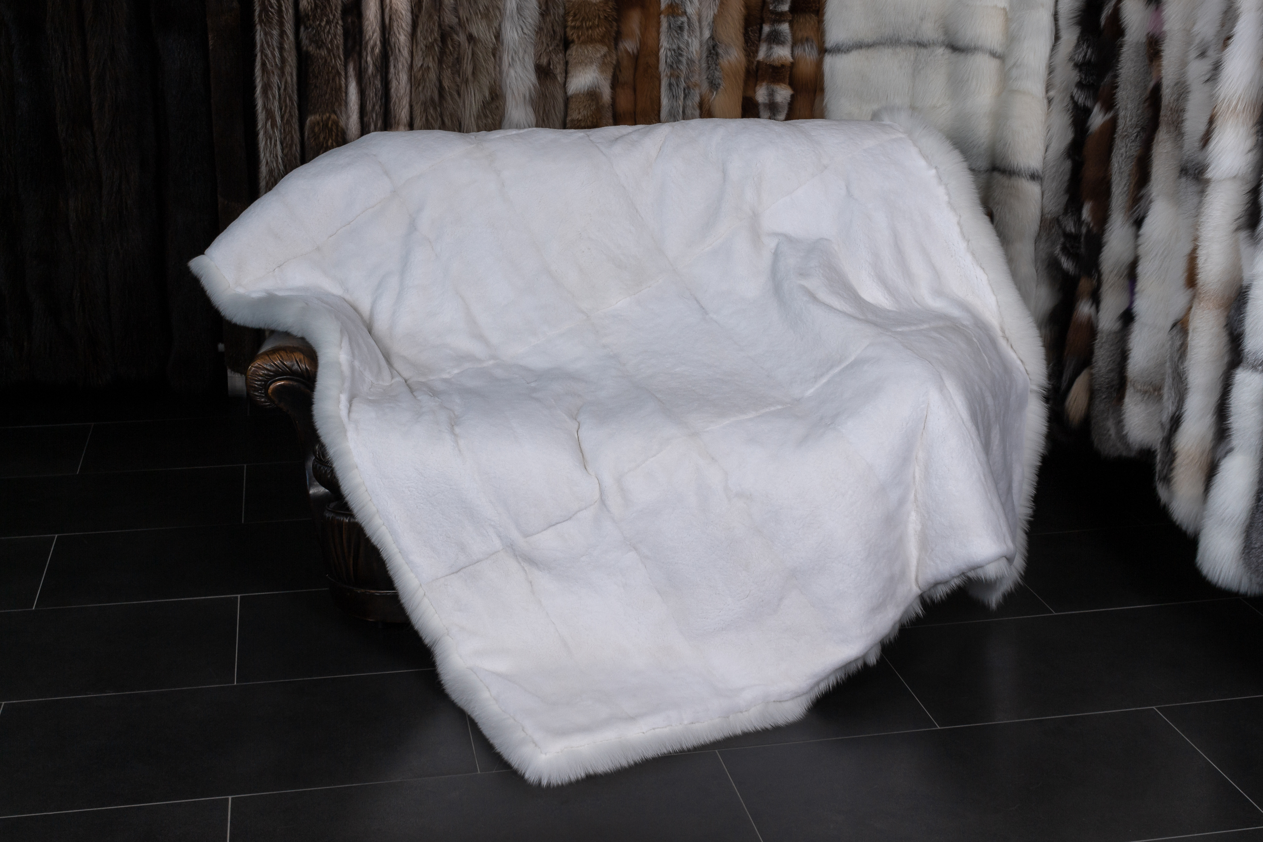 Shadow Fox Fur Blanket with plucked Mink Lining in white