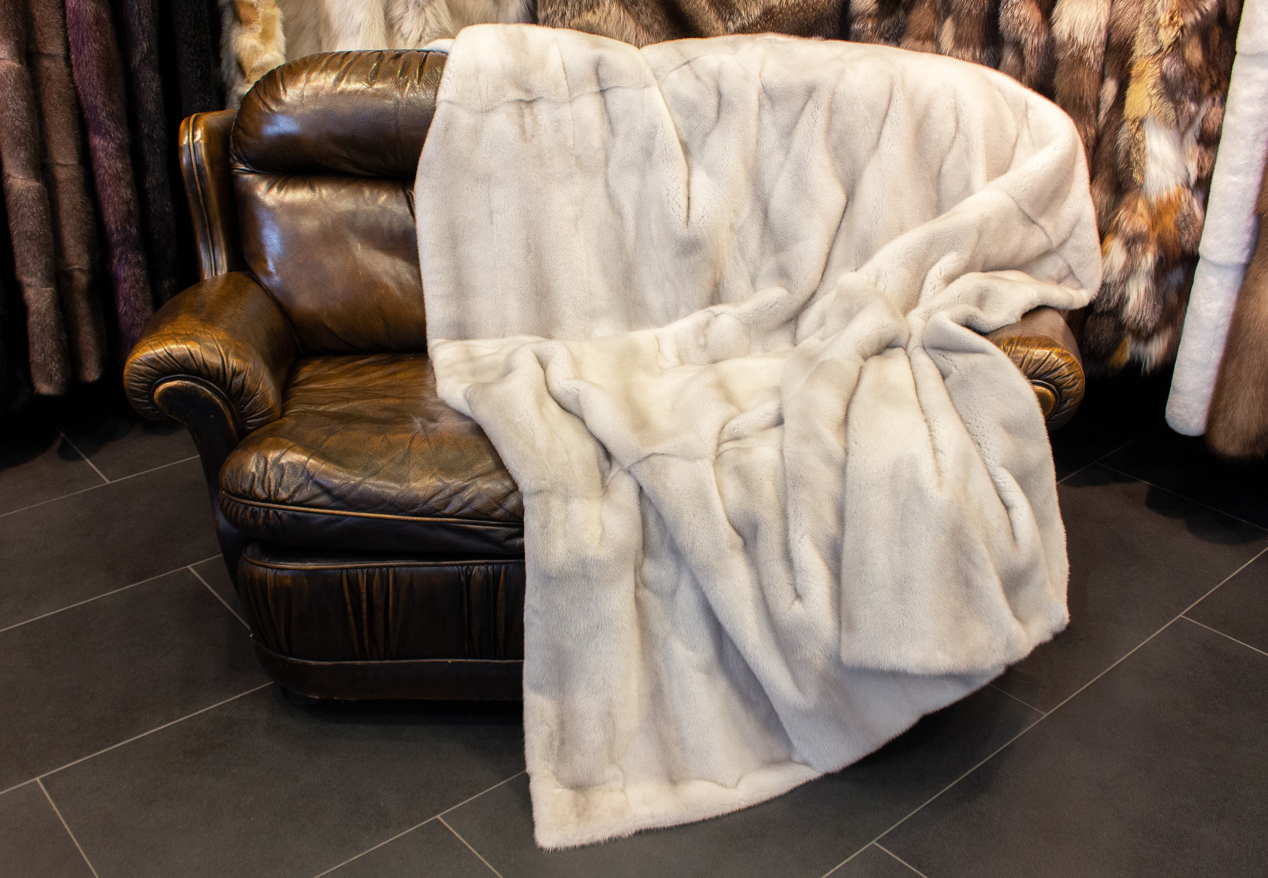 Mink Fur Blanket "Violet"