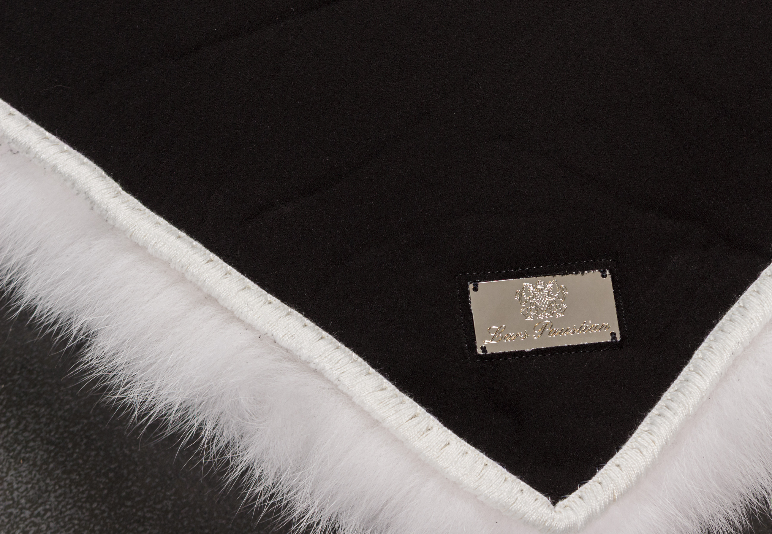 SAGA Royal - Fur Rug from Shadowfox skins