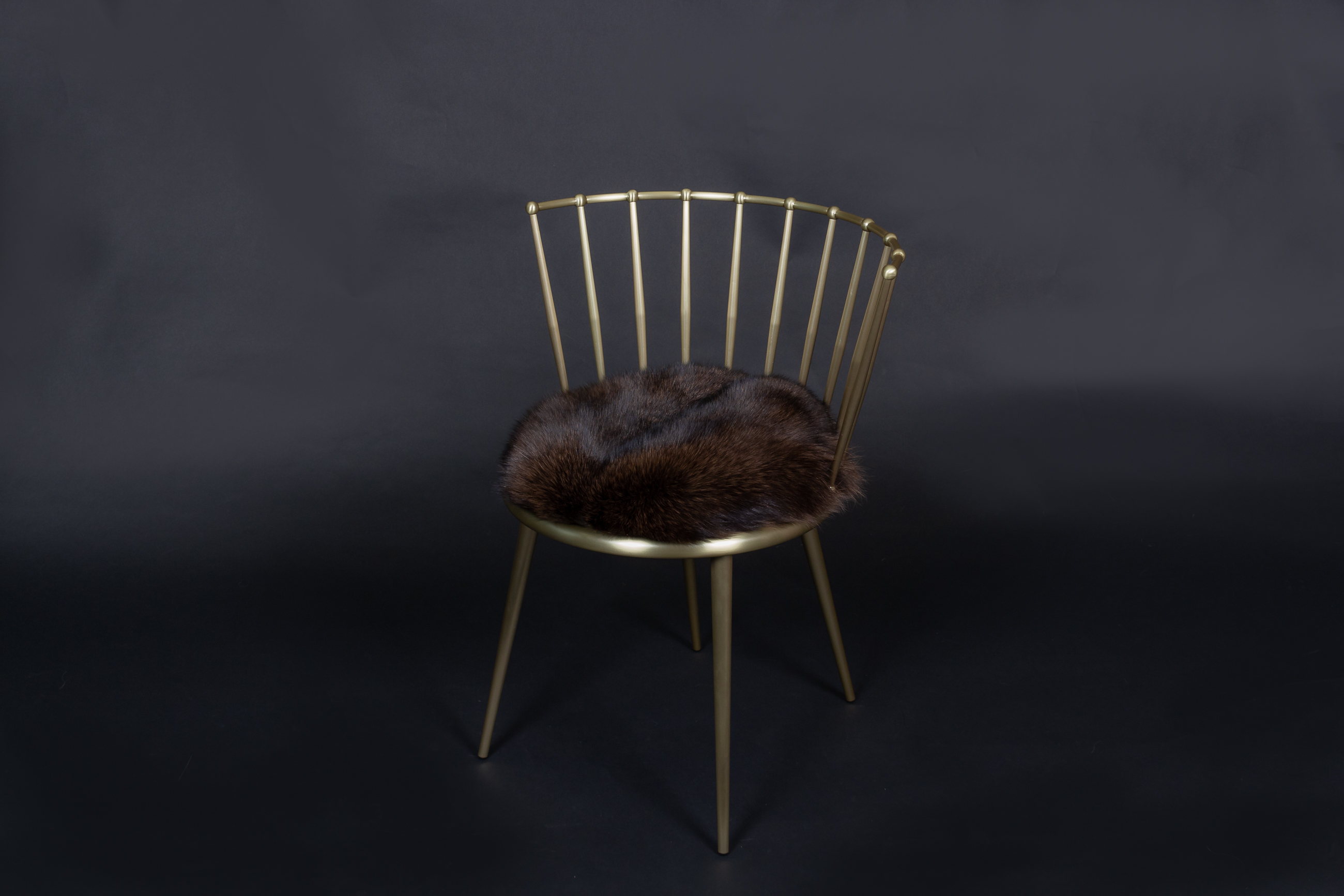 Cantori Chair with Brown Blue Frost Foxes