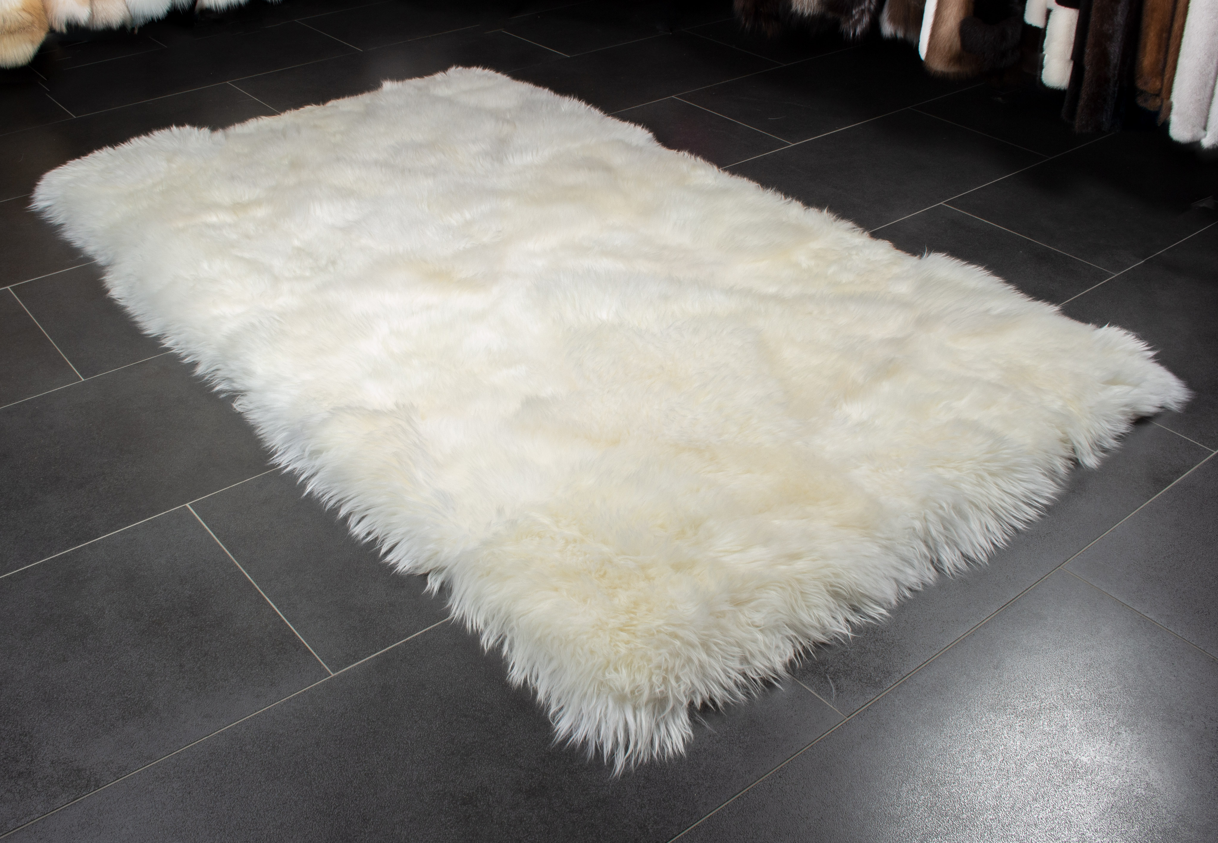 Lamb Skin Carpet in Natural White - Patchwork-Design