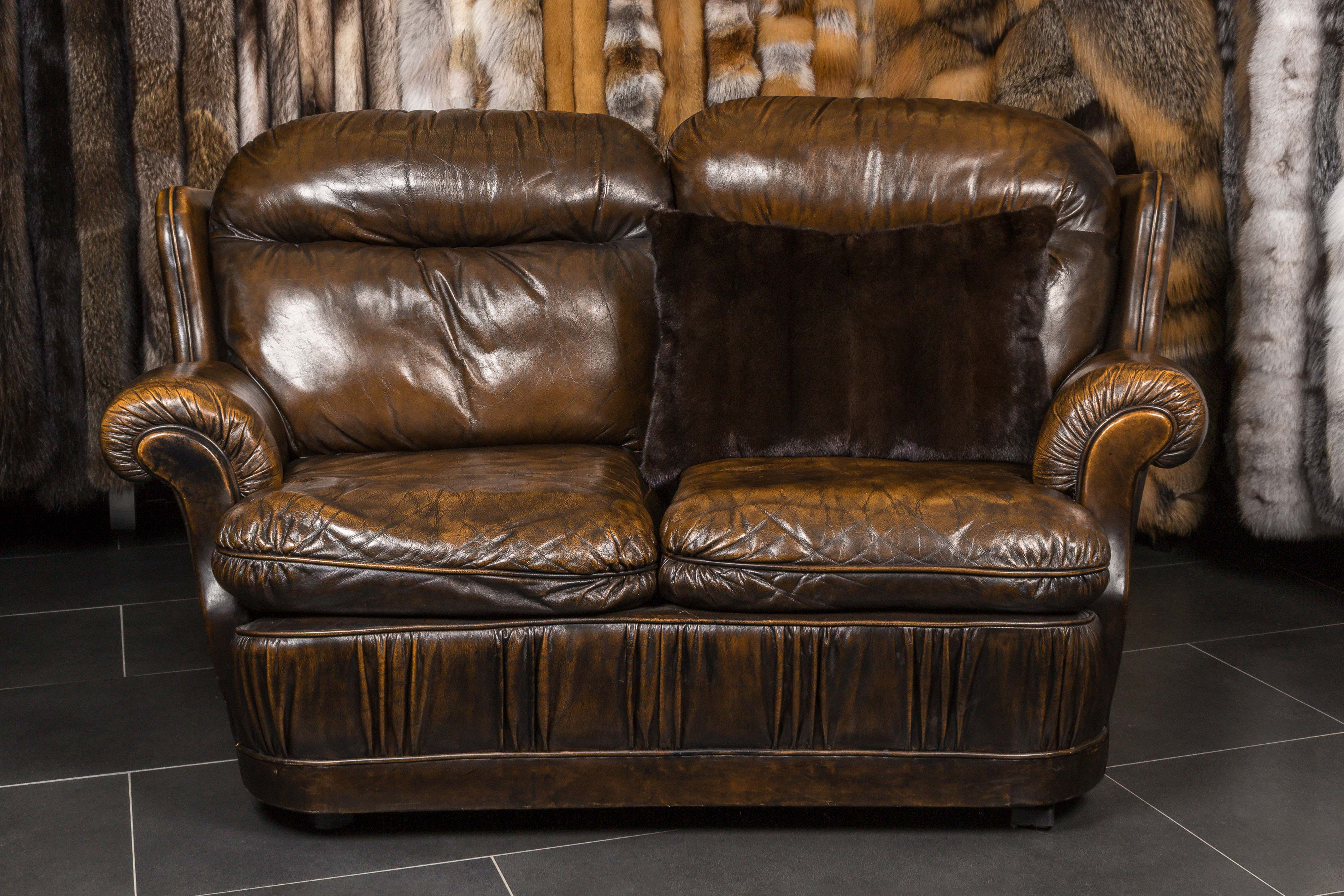2-2080-Nerz-Fellkissen-gerupfter-Nerz-R-ckabfuetterung Mink Fur Cushion