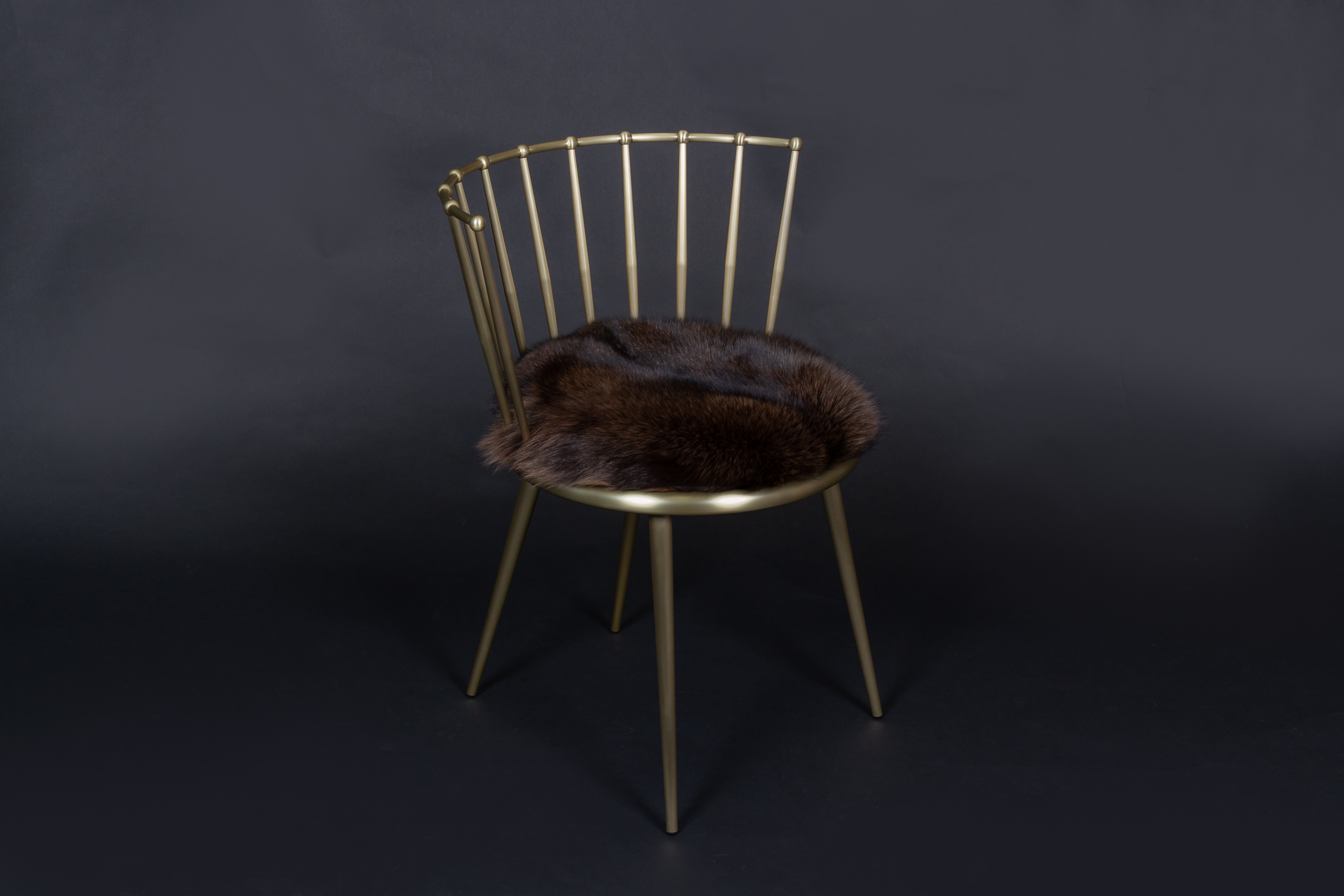 Cantori Chair with Brown Blue Frost Foxes