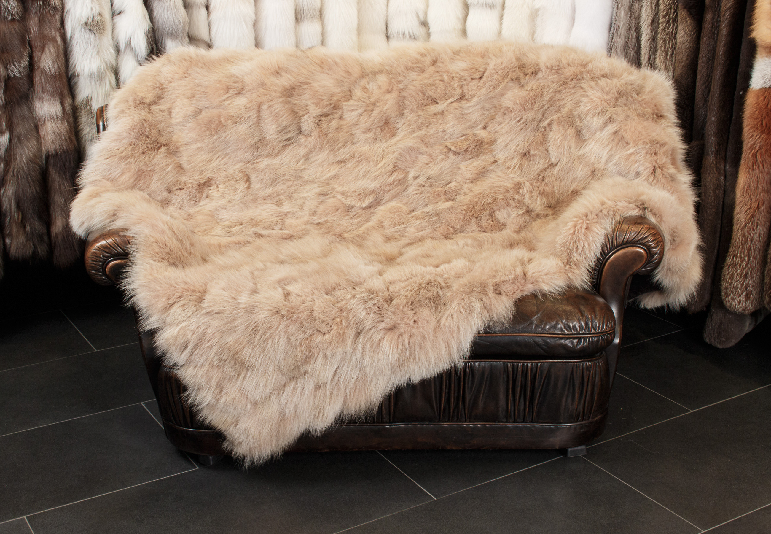 Soft Coyote-sides Fur Blanket in Sand Beige Soft Coyote-sides Fur Blanket in Sand Beige