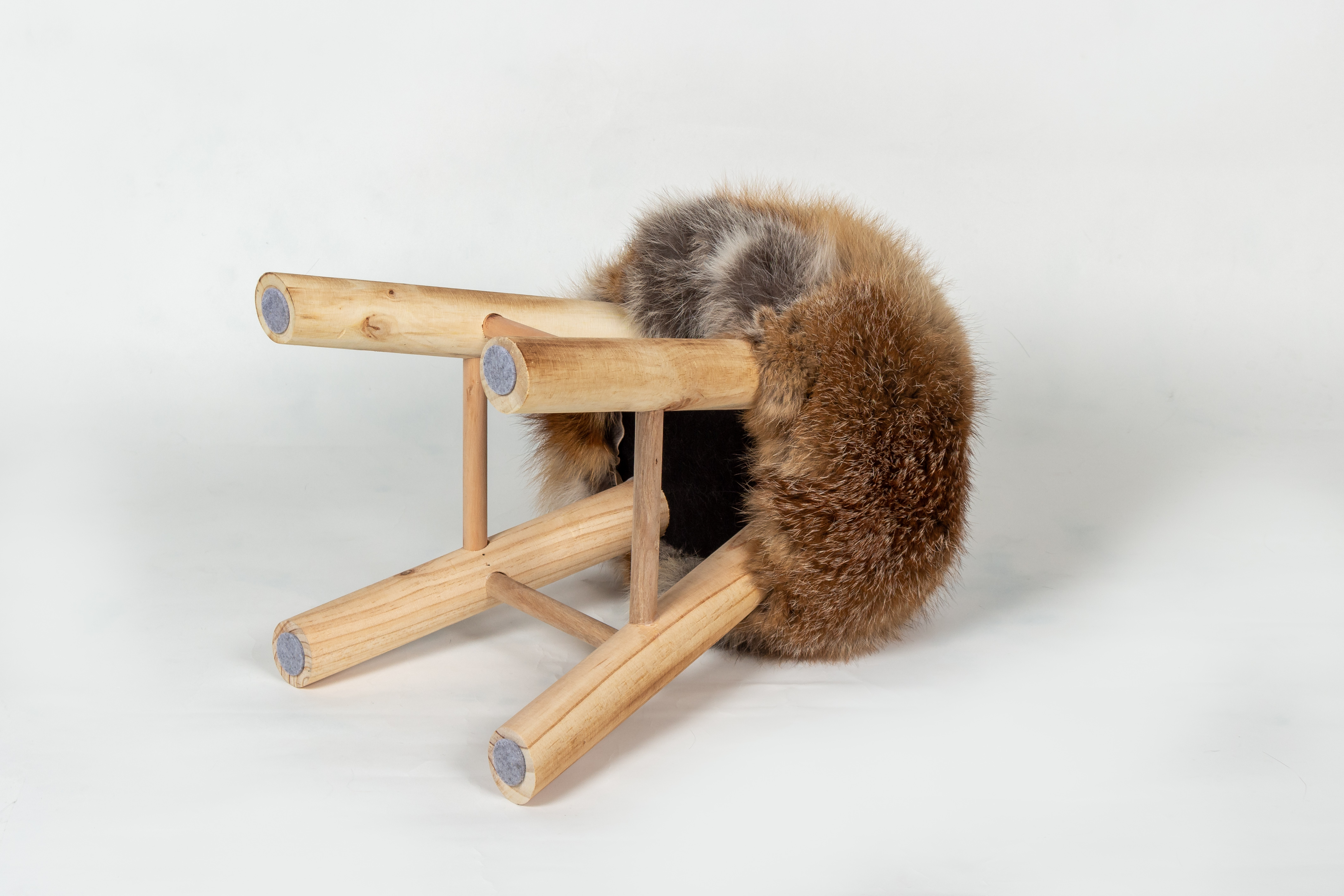 Fur Stool with European Red Fox