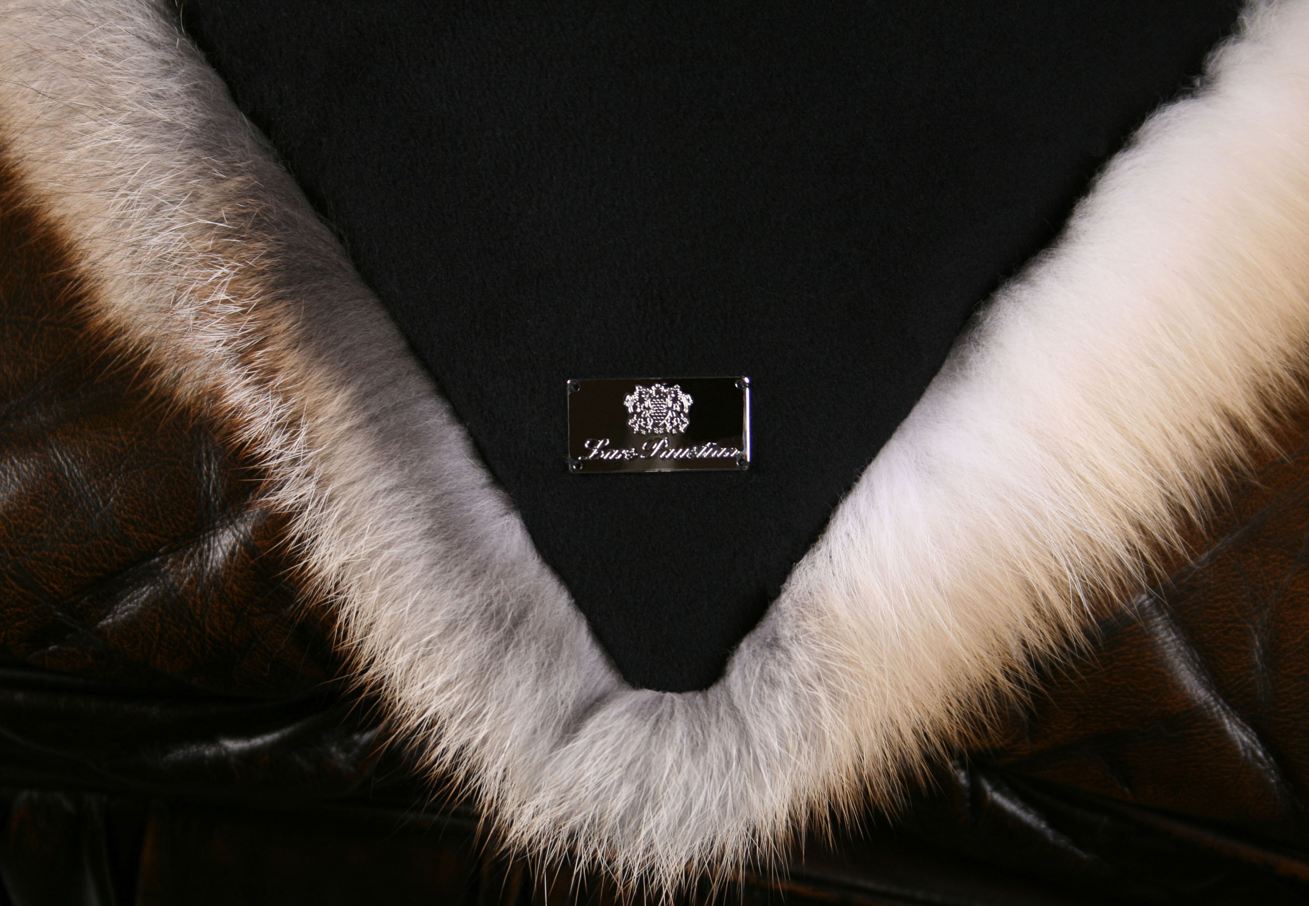 Golden Island fox fur pillow (SAGA Fur)