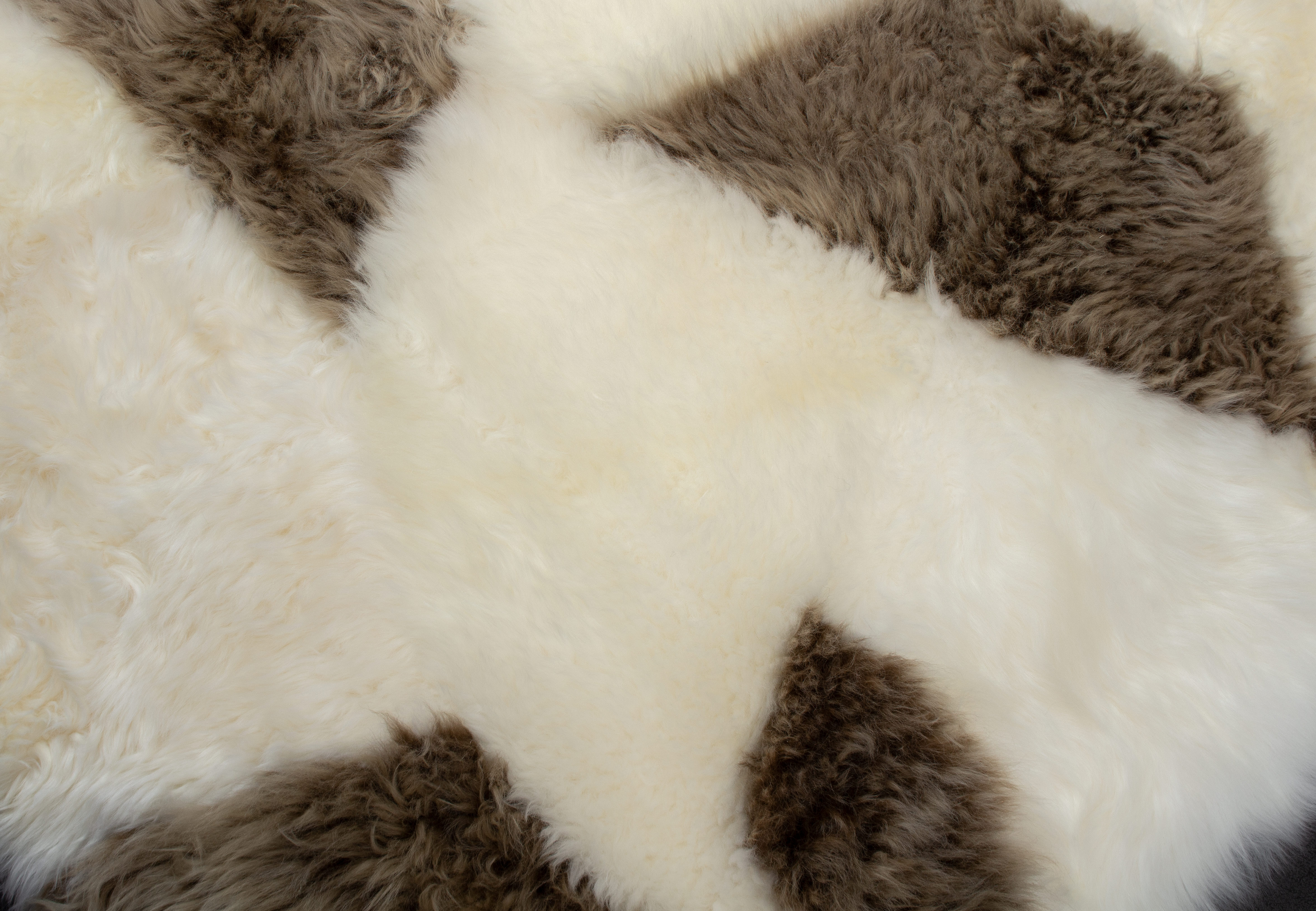 Organic Lamb Rug "Toffee Cream"