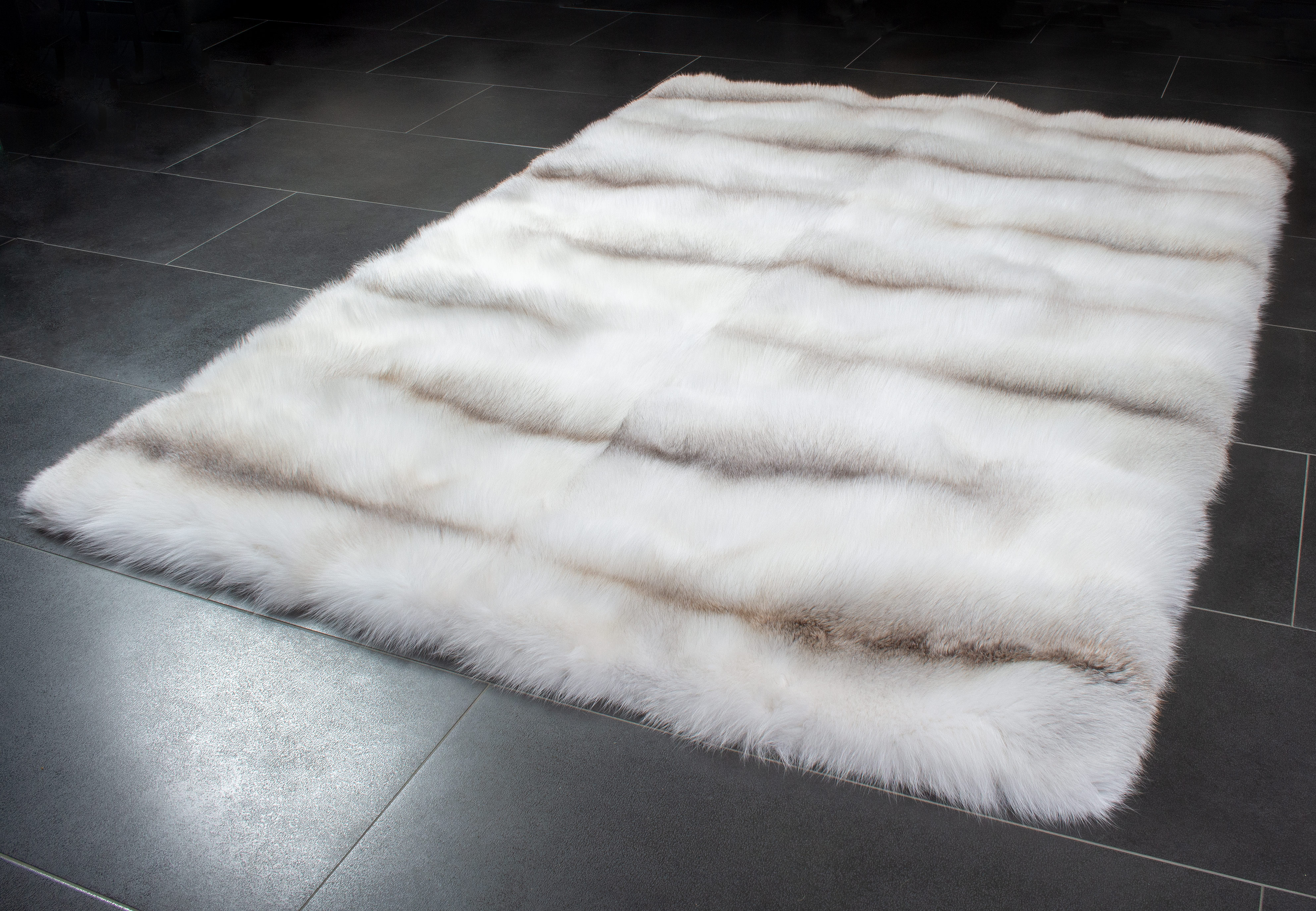 Fawnlight Fox Fur Rug (SAGA Fur)