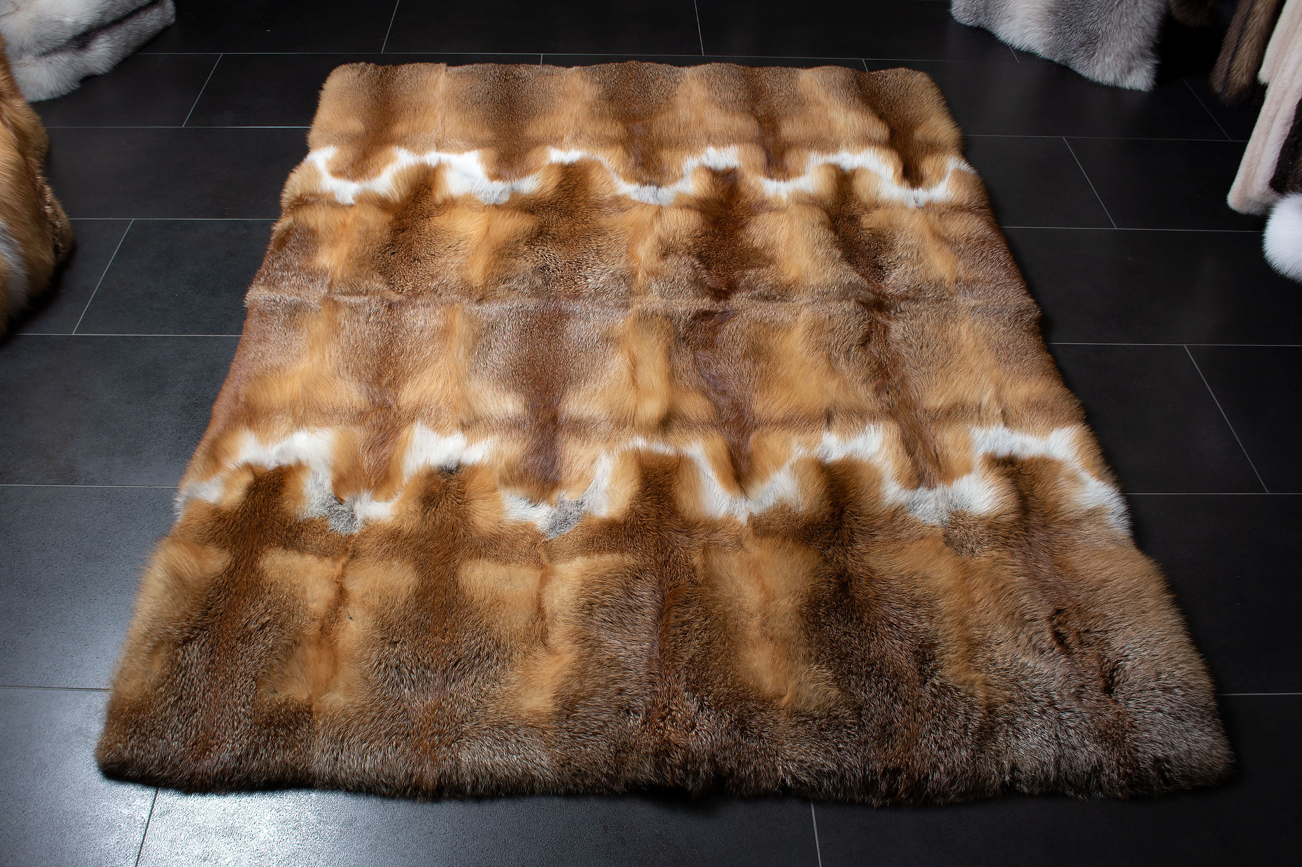 2-1523-europ-ischer-Rotfuchs-Echtfell-Fuchsteppich-Lars-Paustian European Red Fox Fur Carpet - Genuine Fur