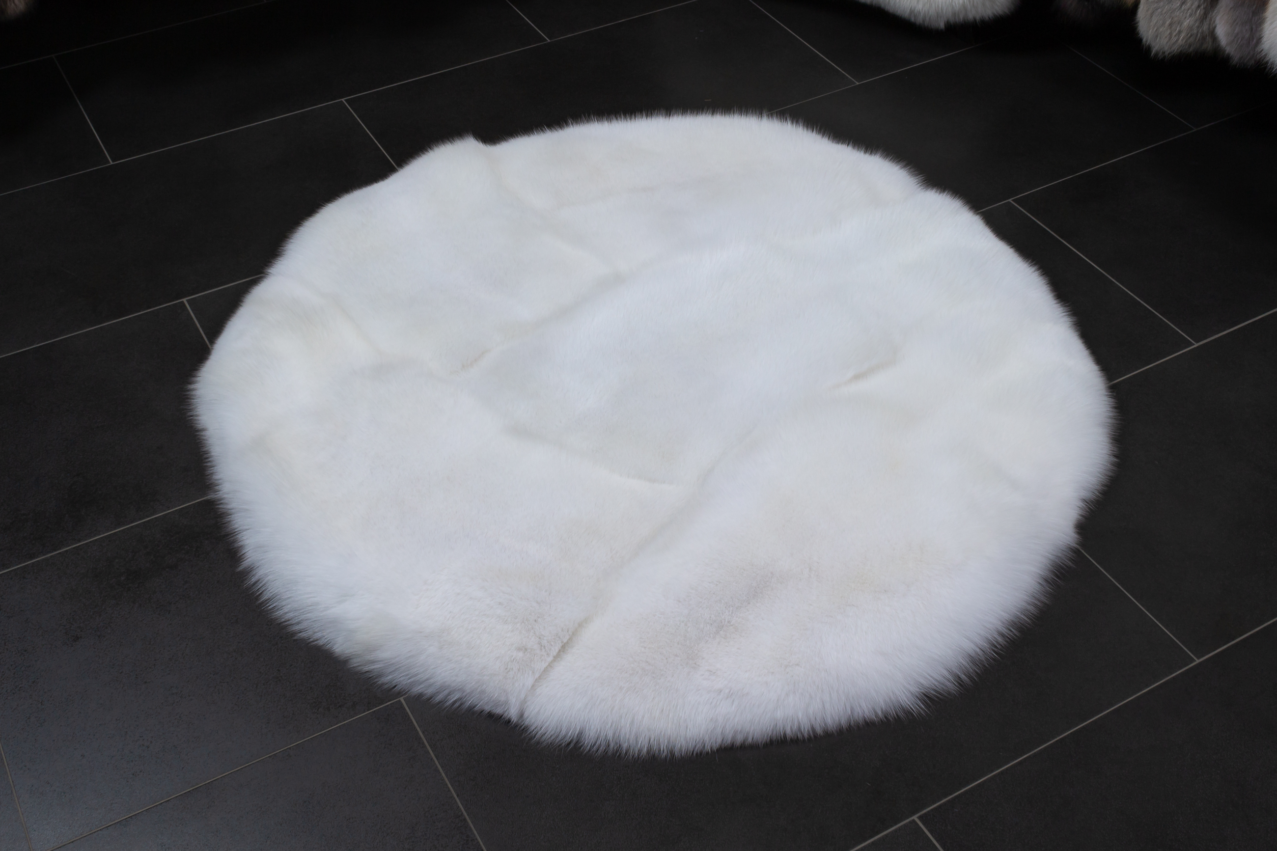 Round Shadow Fox Rug made with Scandinavian Foxes