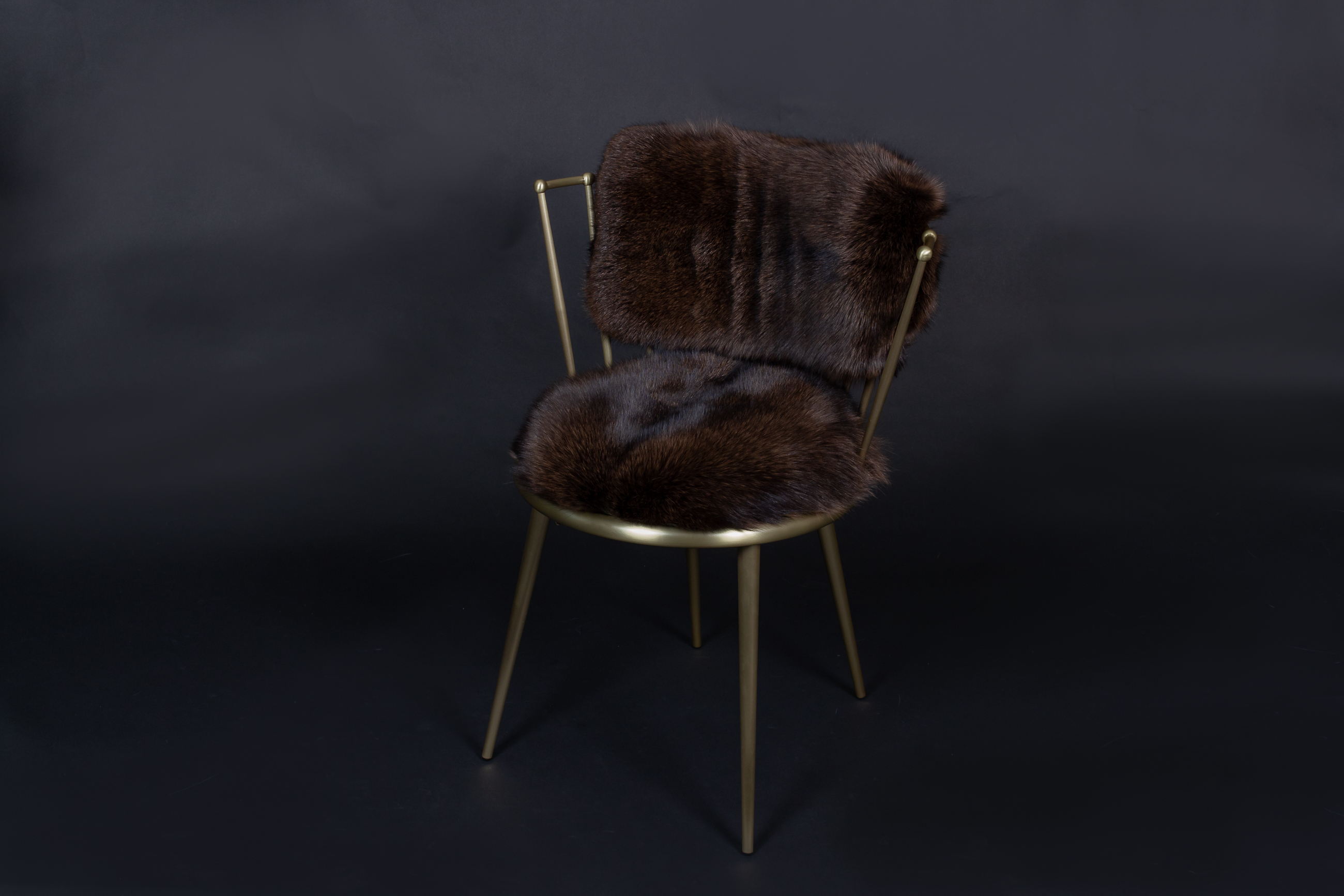 Blue Frost Fox Chair in Brown