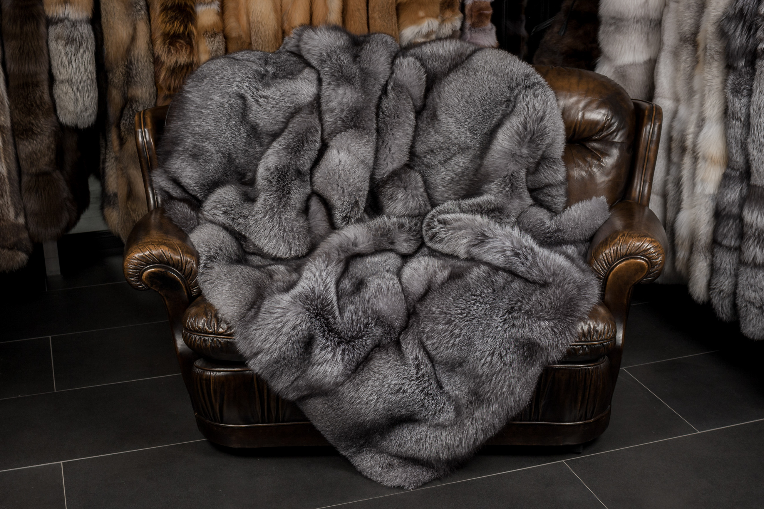 SAGA Blue Frost Fox Fur Blanket